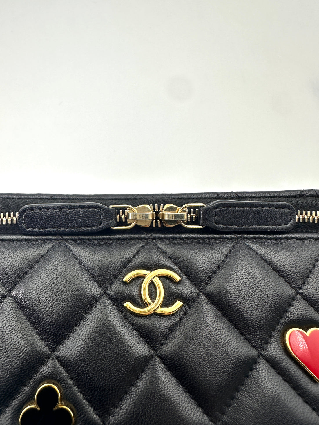 Chanel Casino Black Quilted Lambskin Vanity Case(K8***G7) IRIS169