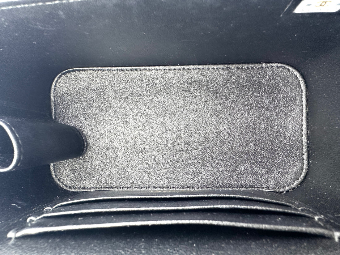 Chanel Casino Black Quilted Lambskin Vanity Case(K8***G7) IRIS169