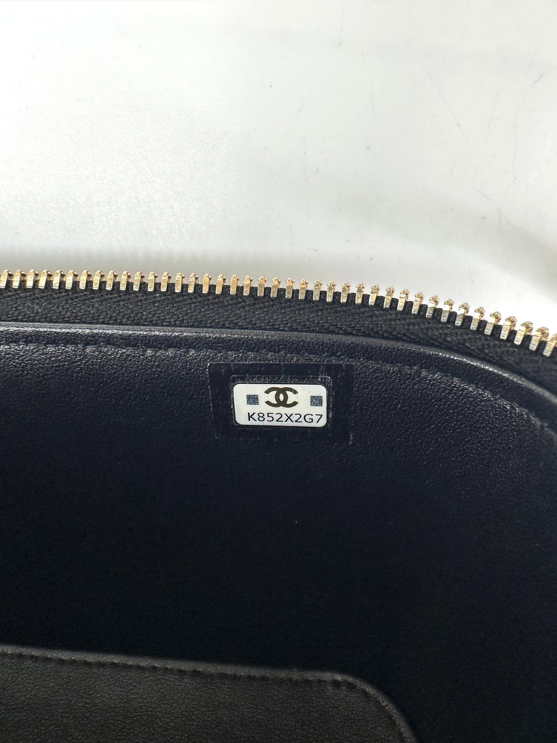 Chanel Casino Black Quilted Lambskin Vanity Case(K8***G7) IRIS169