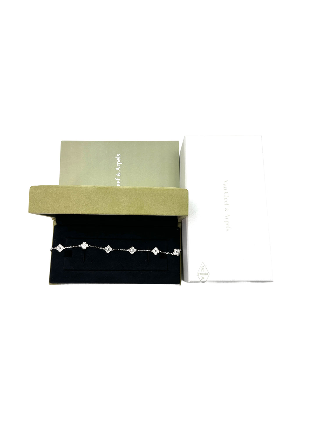 Van Cleef & Arpels White Sweet Alhambra 6 Motifs VC02