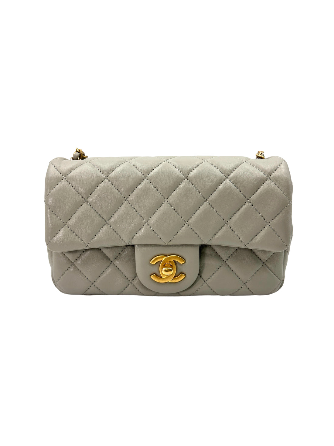 Chanel 22C Classic Flap Grey Quilted Leather Flap Bag With Gold Hardware(X4***53) CC1795
