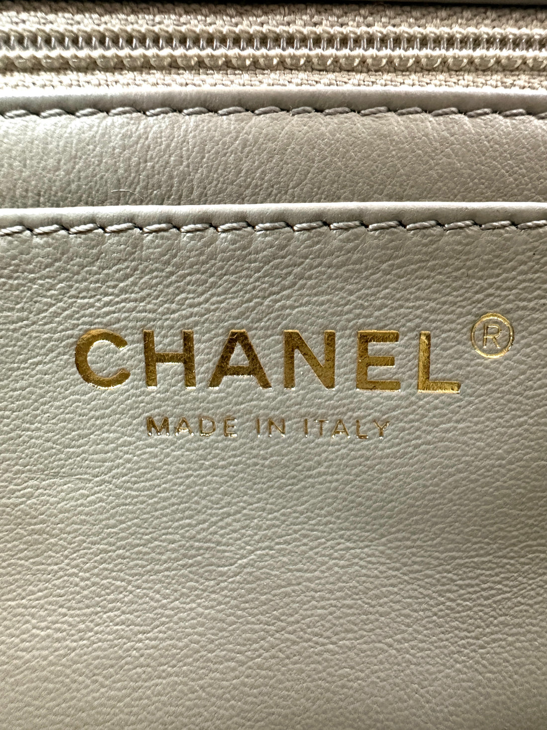Chanel 22C Classic Flap Grey Quilted Leather Flap Bag With Gold Hardware(X4***53) CC1795