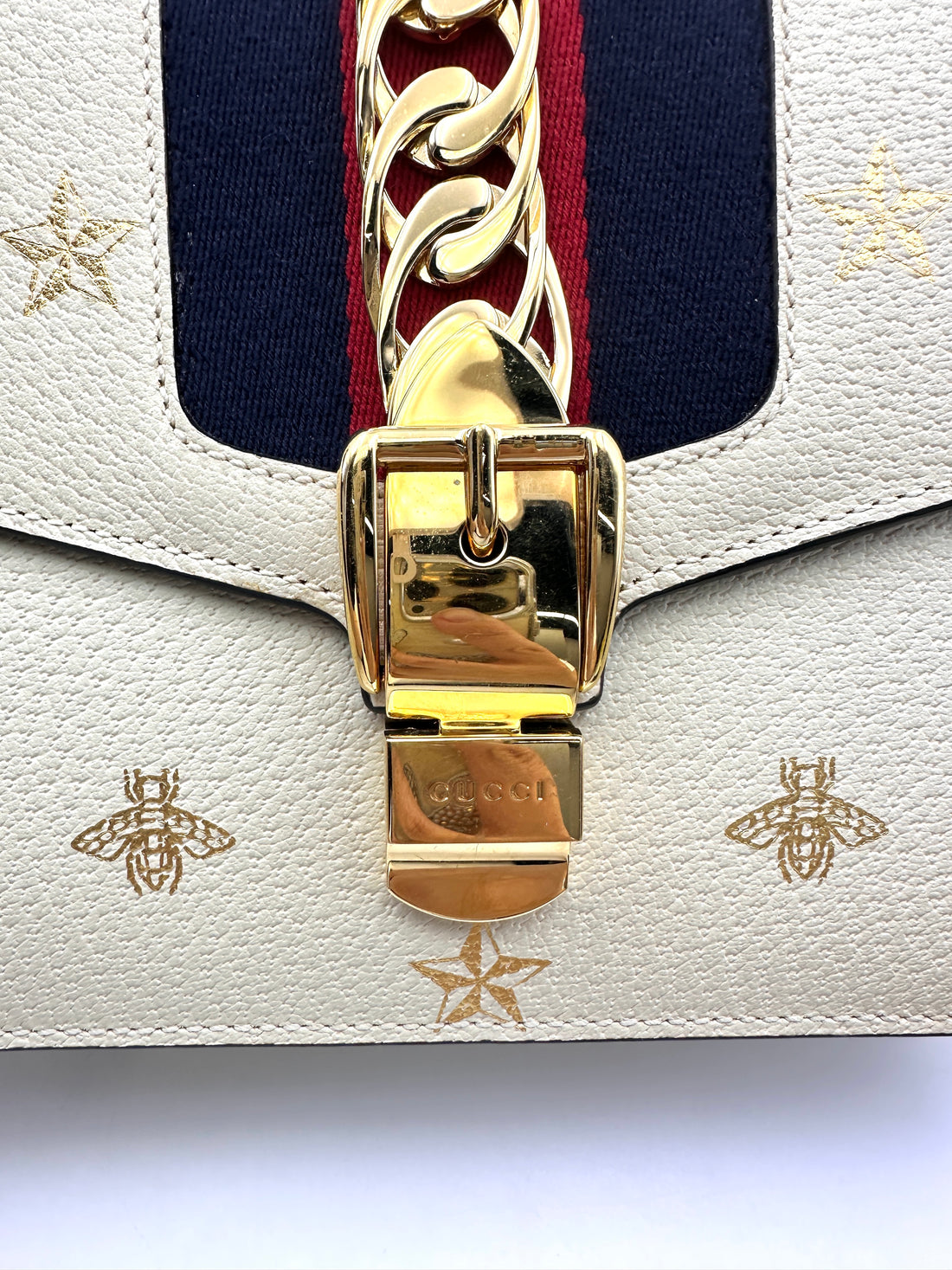 Gucci Sylvie Bee Star White Leather Medium Size Shoulder Bag GG850