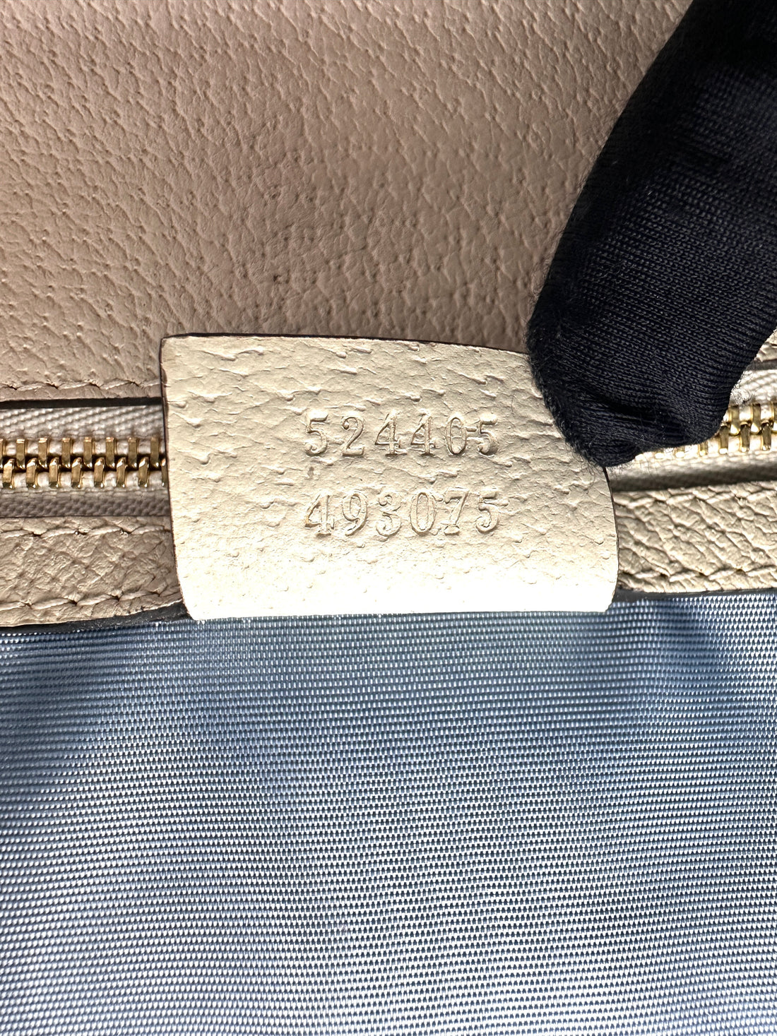 Gucci Sylvie Bee Star White Leather Medium Size Shoulder Bag GG850