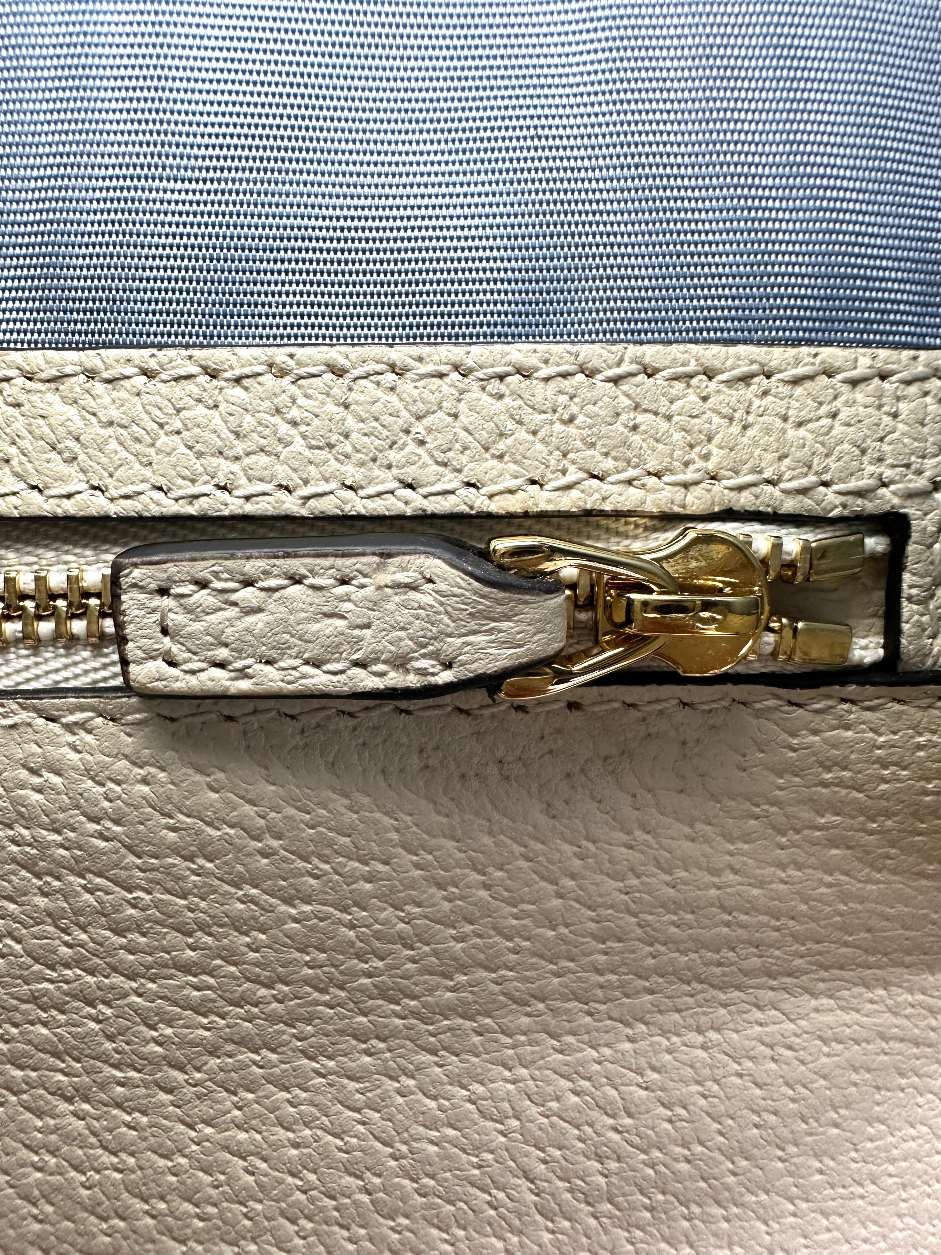 Gucci Sylvie Bee Star White Leather Medium Size Shoulder Bag GG850