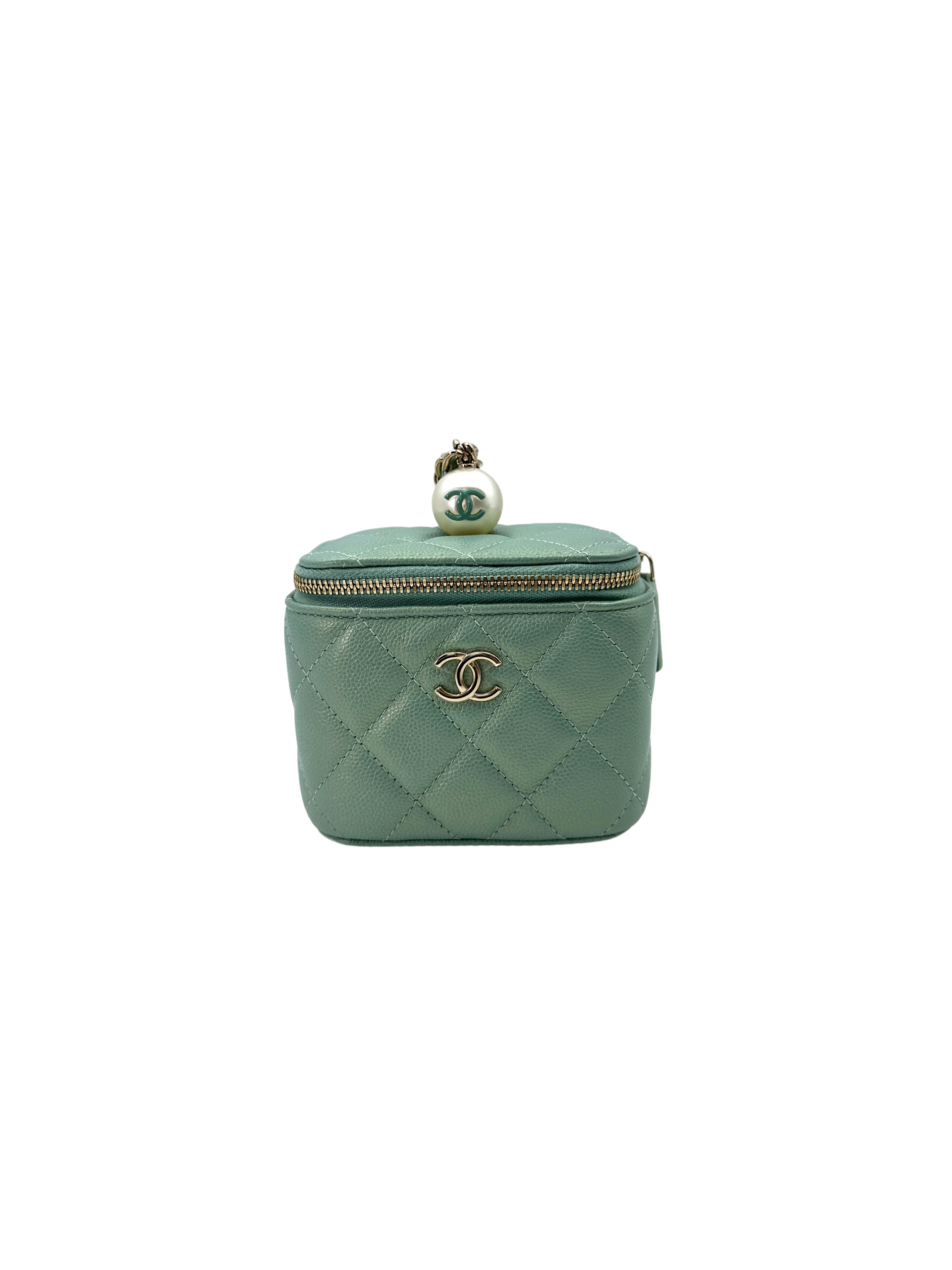 Chanel Iridescent Blue Quilted Mini Pearl On Top Vanity Case(31***17) CC1796