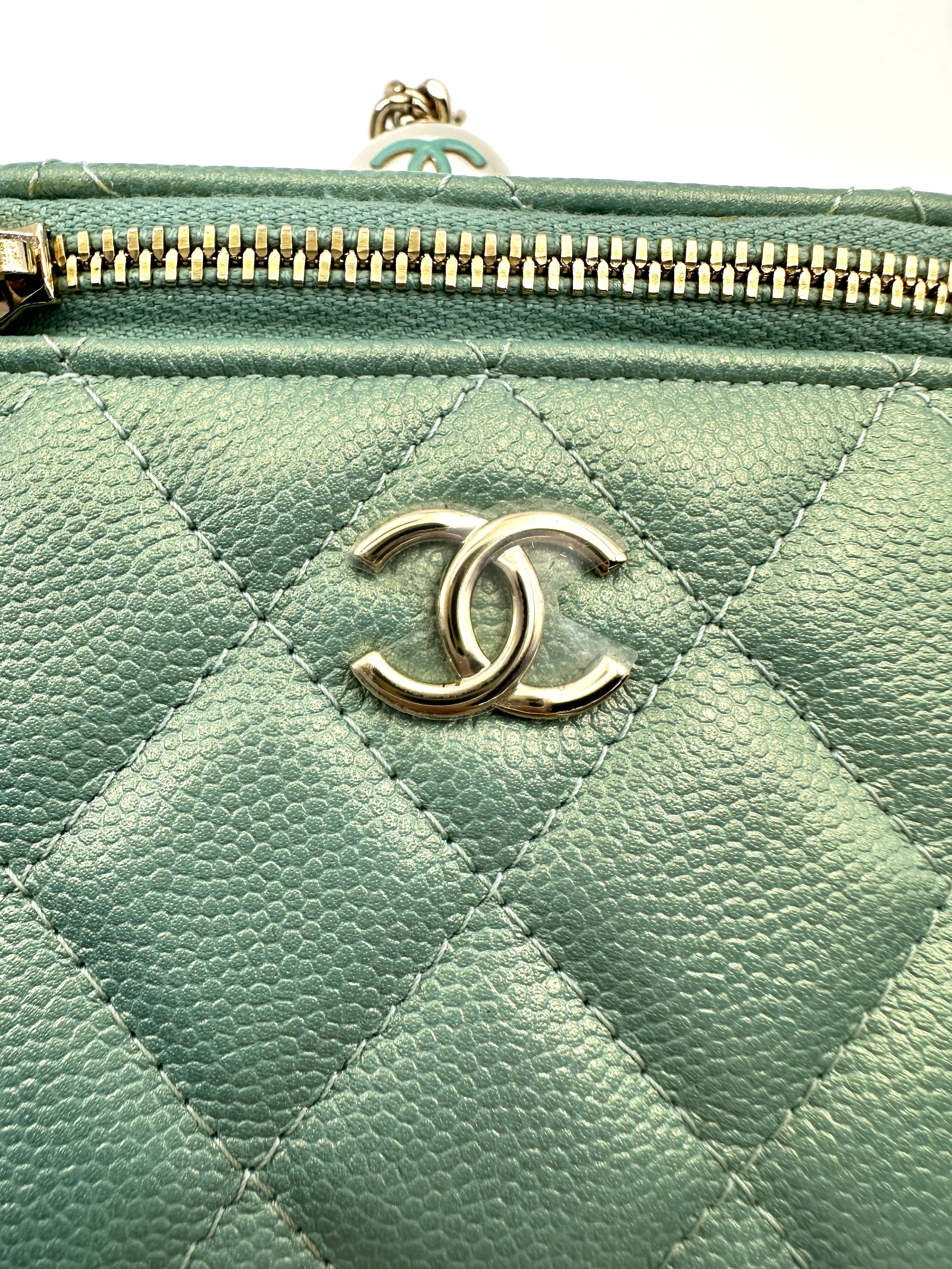 Chanel Iridescent Blue Quilted Mini Pearl On Top Vanity Case(31***17) CC1796