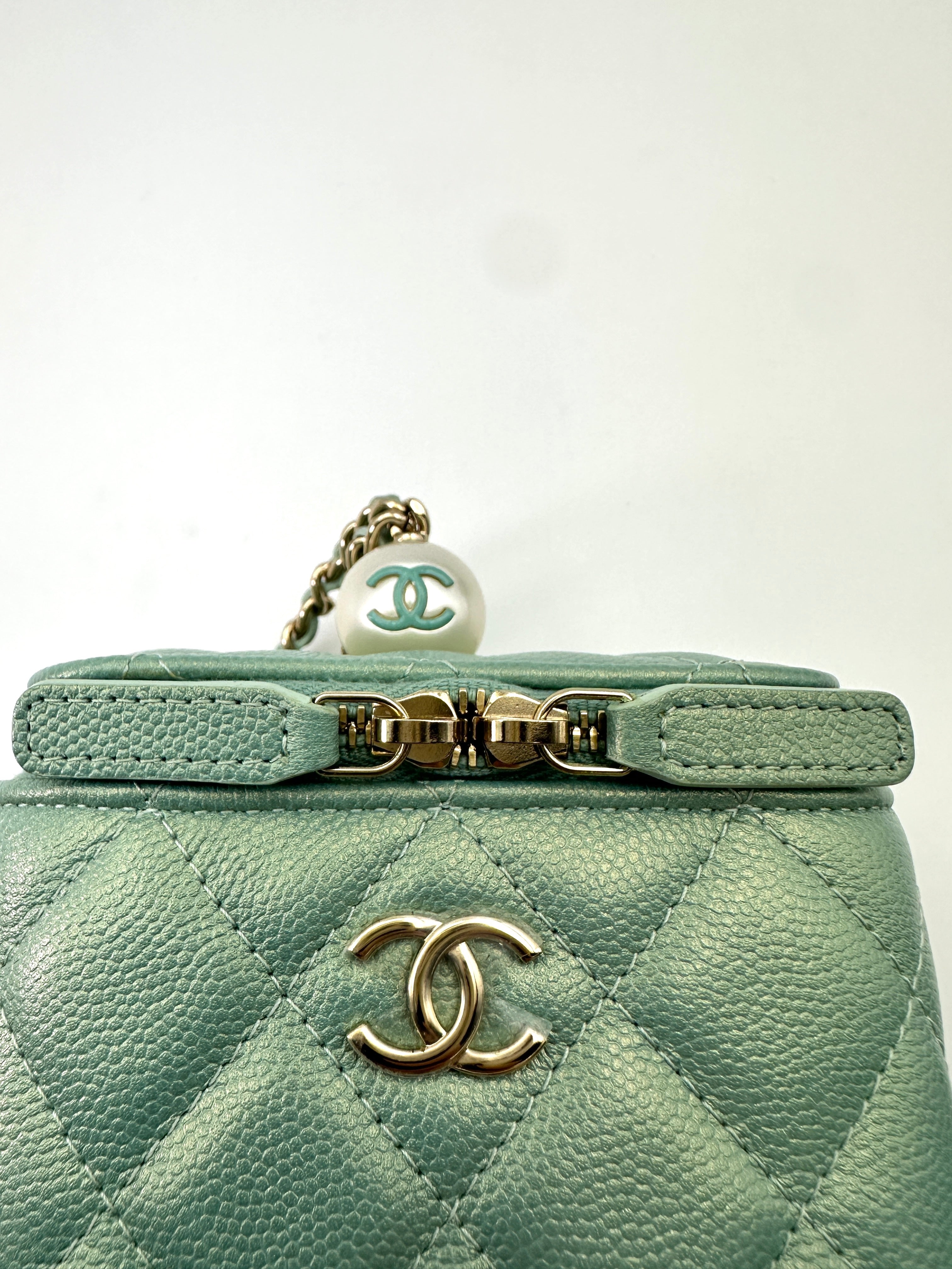 Chanel Iridescent Blue Quilted Mini Pearl On Top Vanity Case(31***17) CC1796
