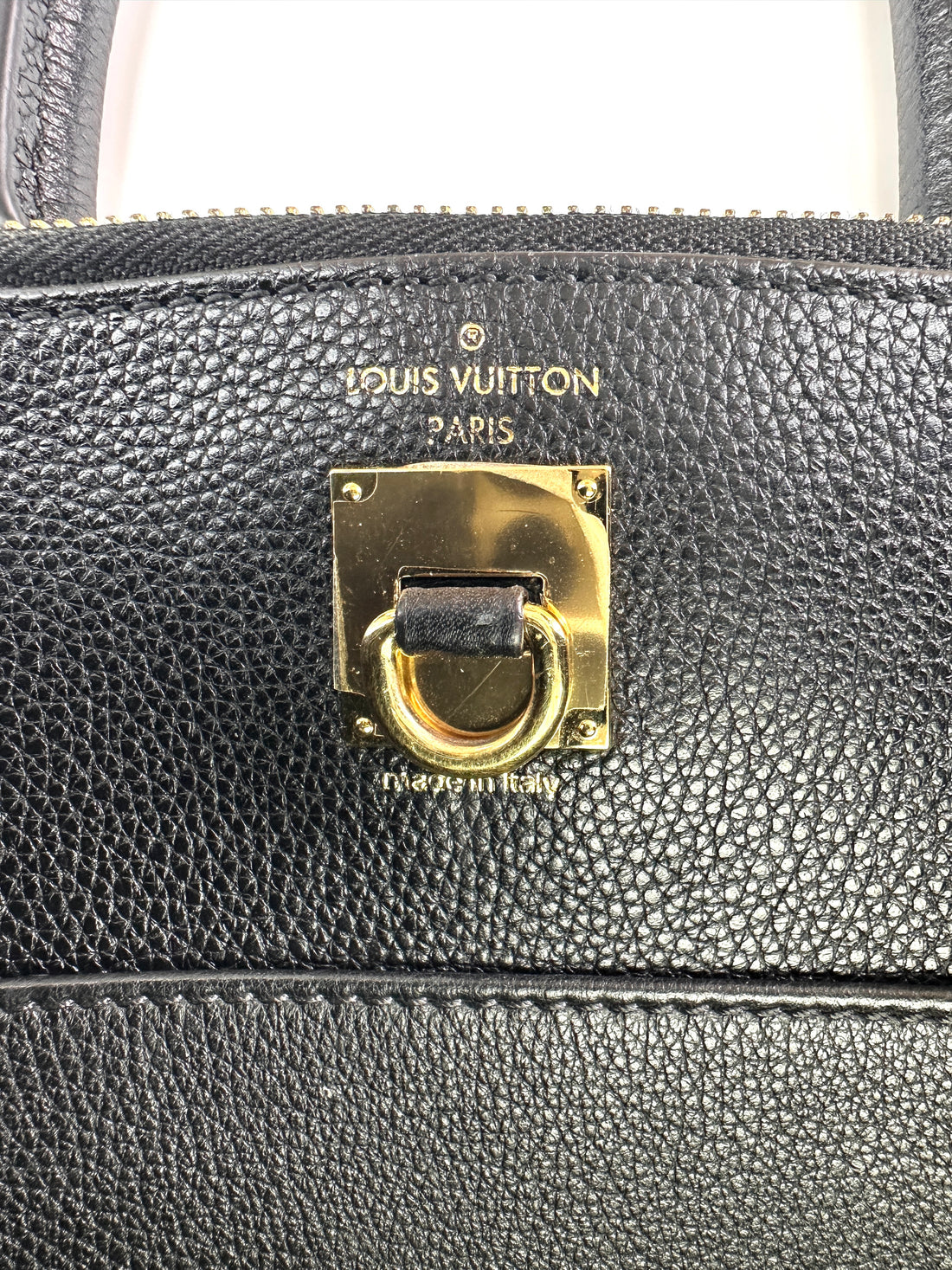 Louis Vuitton City Steamer Black Grained Leather Handle Bag LV2448