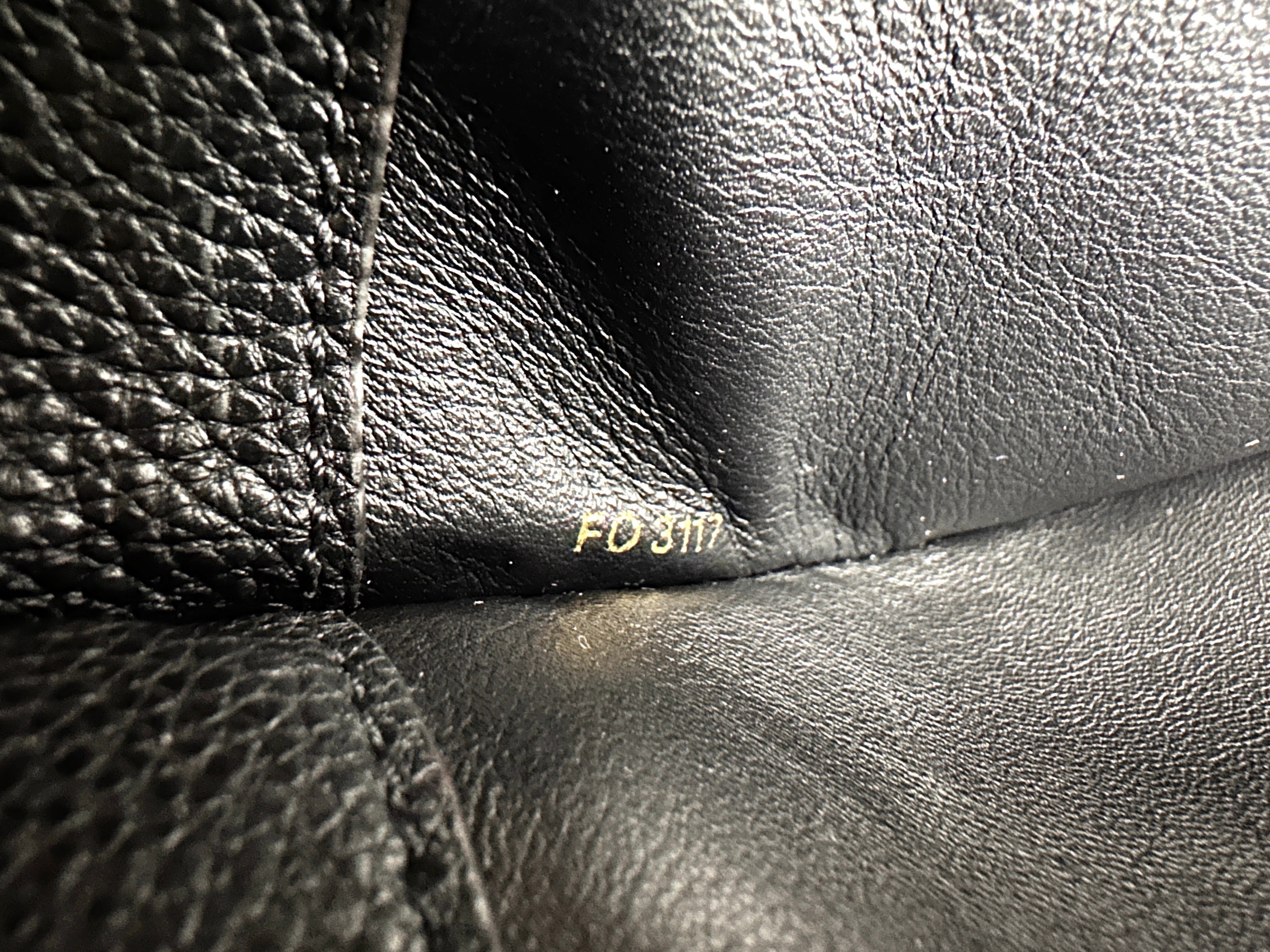 Louis Vuitton City Steamer Black Grained Leather Handle Bag LV2448