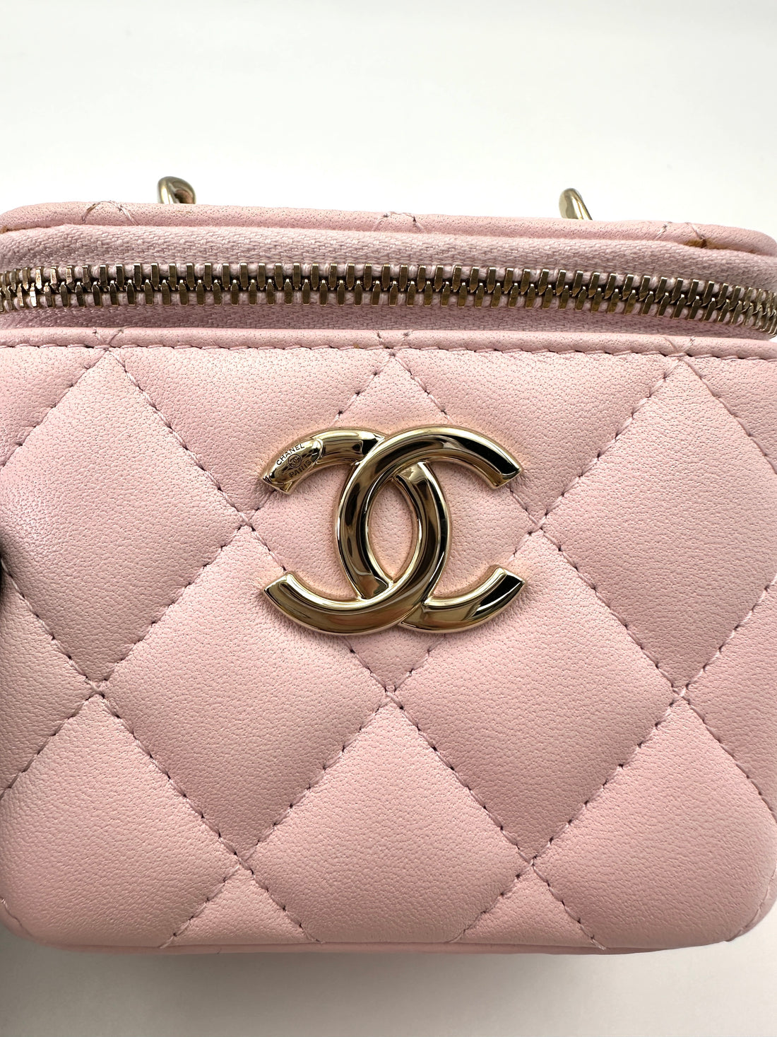 Chanel Pink Quilted Leather Mini Vanity Case(32***15) CC1797
