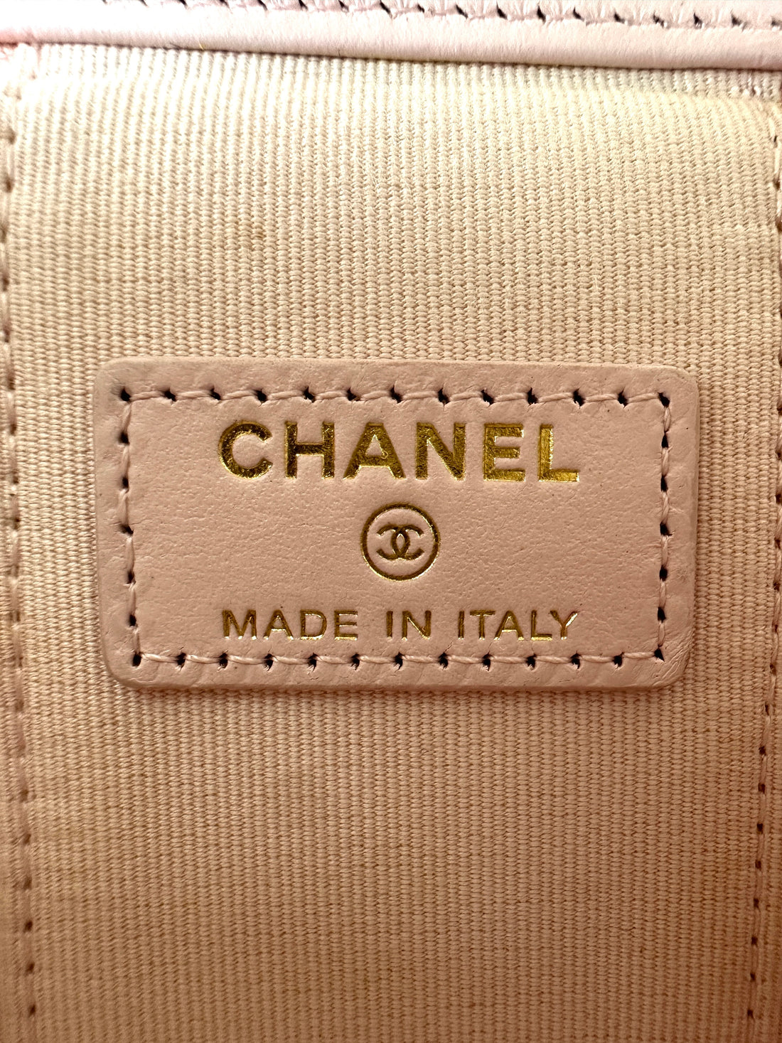 Chanel Pink Quilted Leather Mini Vanity Case(32***15) CC1797