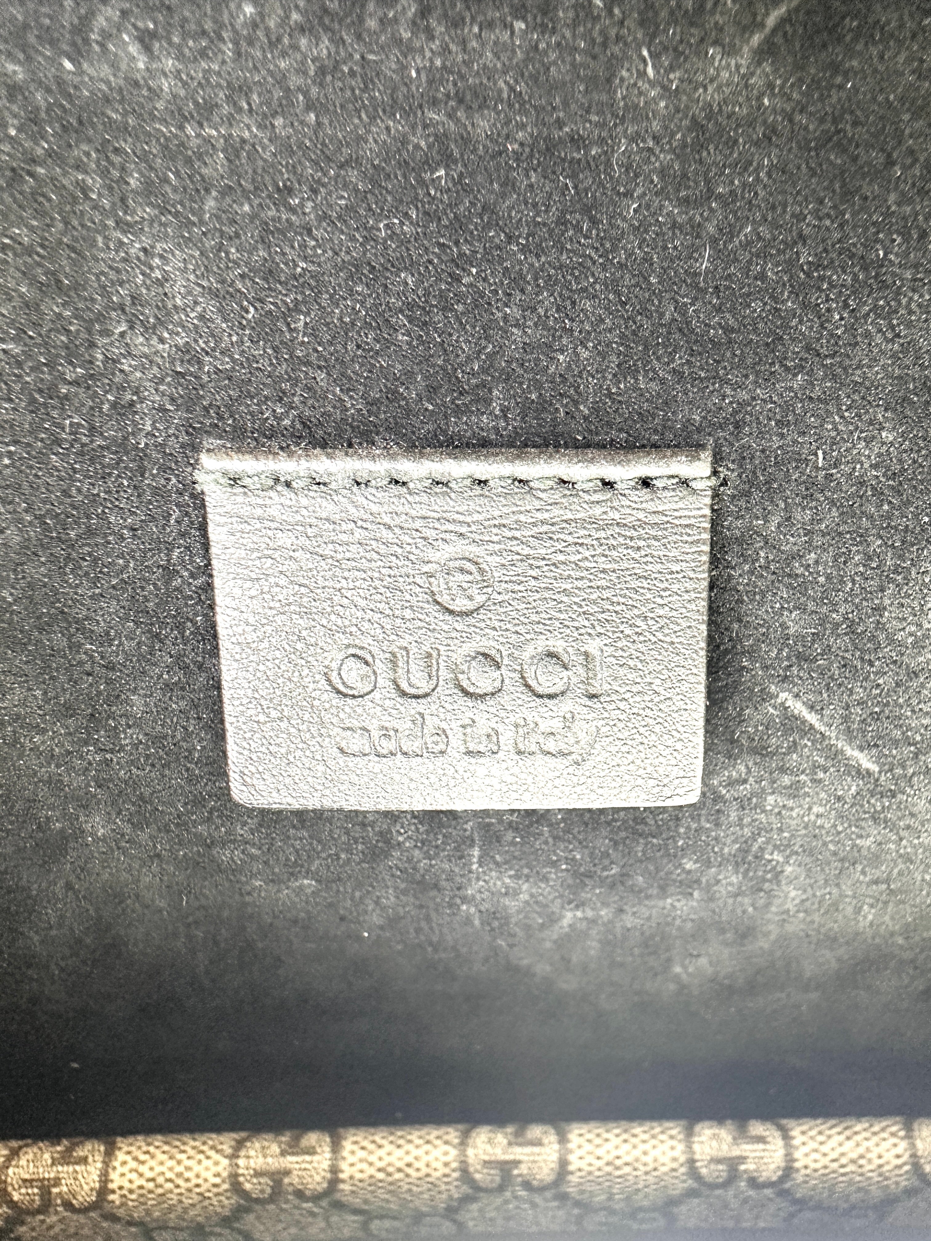 Gucci Dionysus GG Supreme Canvas Medium Size Shoulder Bag With Black Tirm GG852
