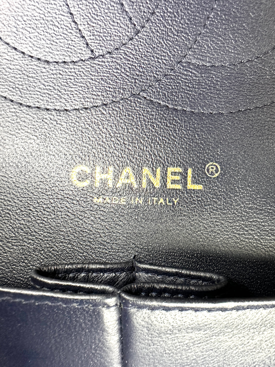 Chanel Classic Flap Navy Quilted Lambskin Jumbo Flap Bag(20***92) CC1802