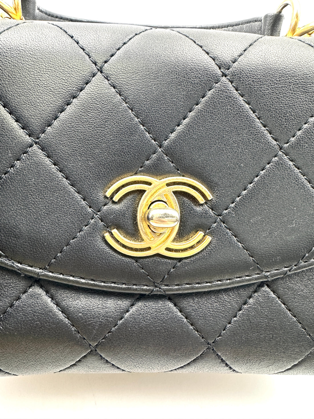 Chanel Trendy CC Black Quilted Lambskin Top Handle Bag(28***34) CC1803