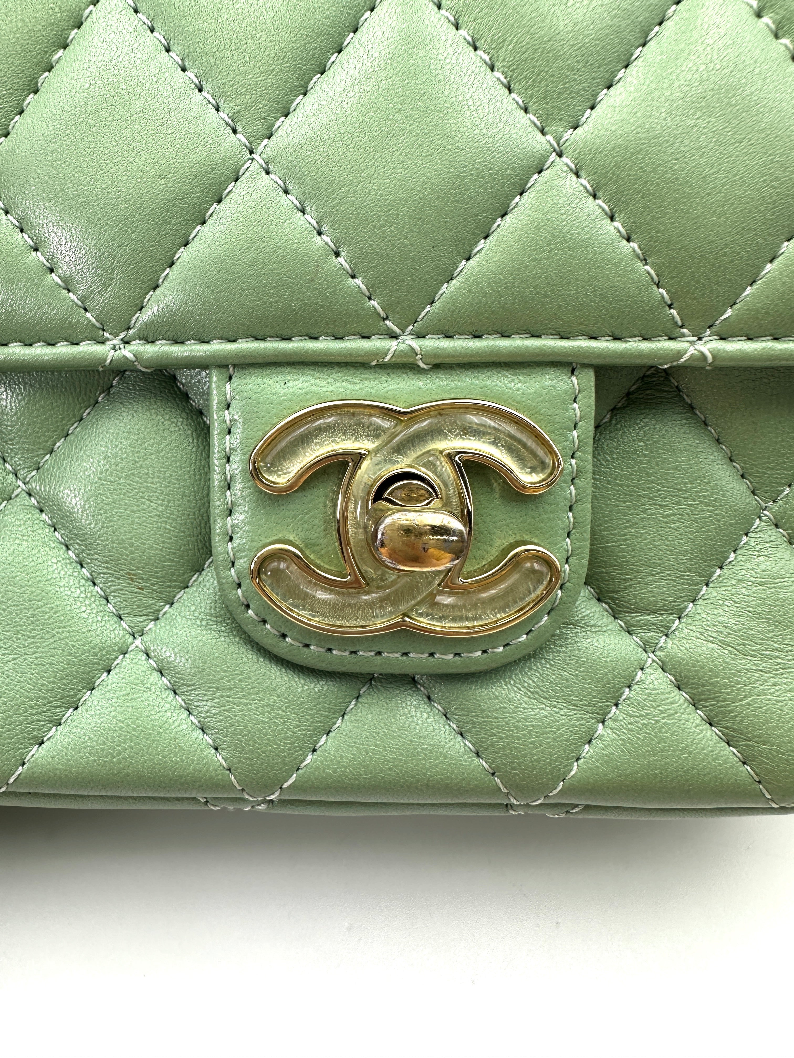 Chanel 23P Mint Green Quilted Lambskin Flap Bag With Candy Resin Heart Chain(PP***95) CC1804