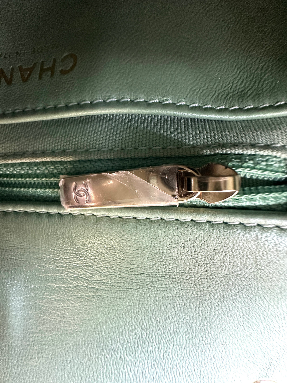 Chanel 23P Mint Green Quilted Lambskin Flap Bag With Candy Resin Heart Chain(PP***95) CC1804