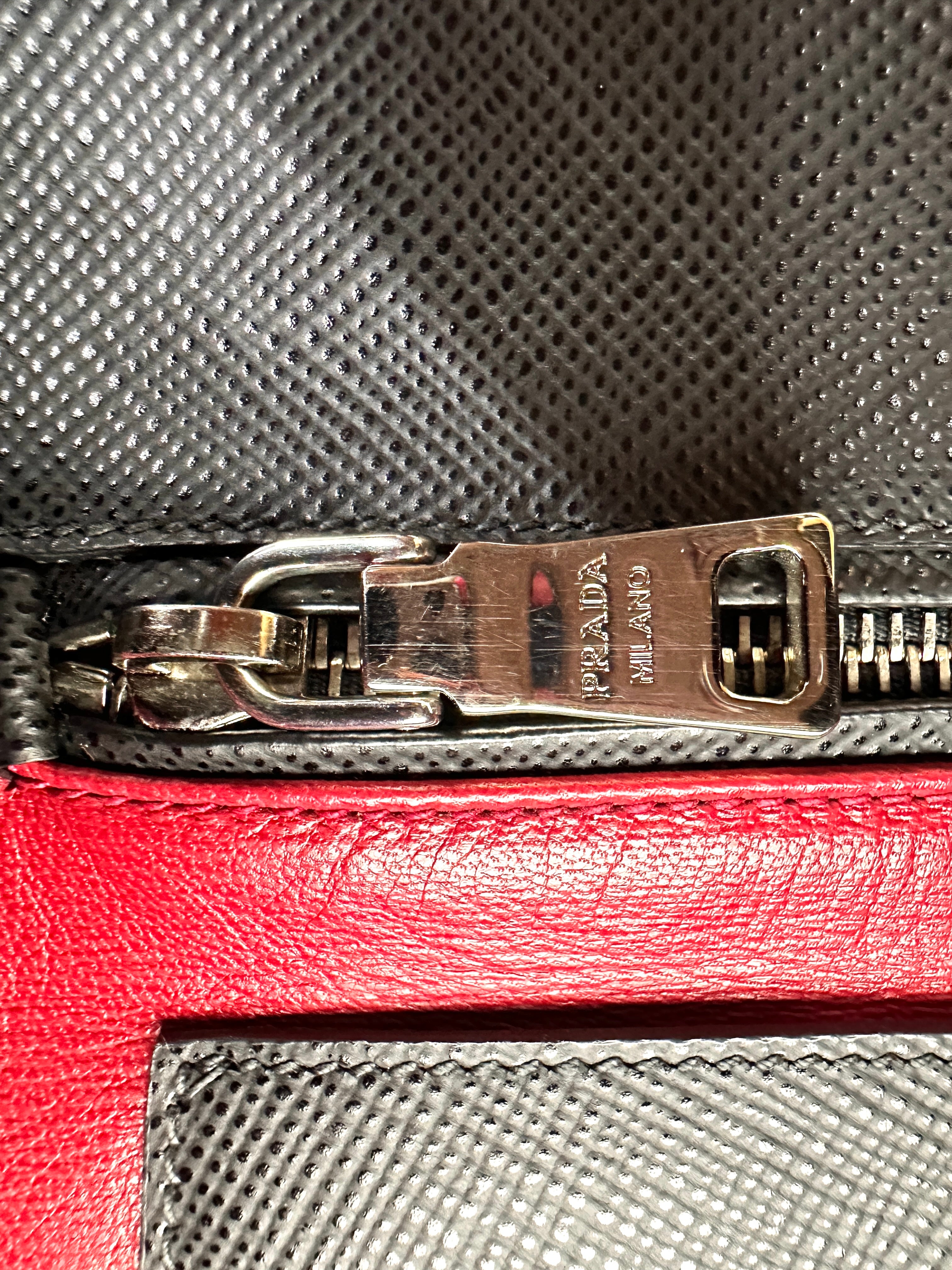 Prada Galleria Black Saffiano Lux Leather Handle Bag PR273