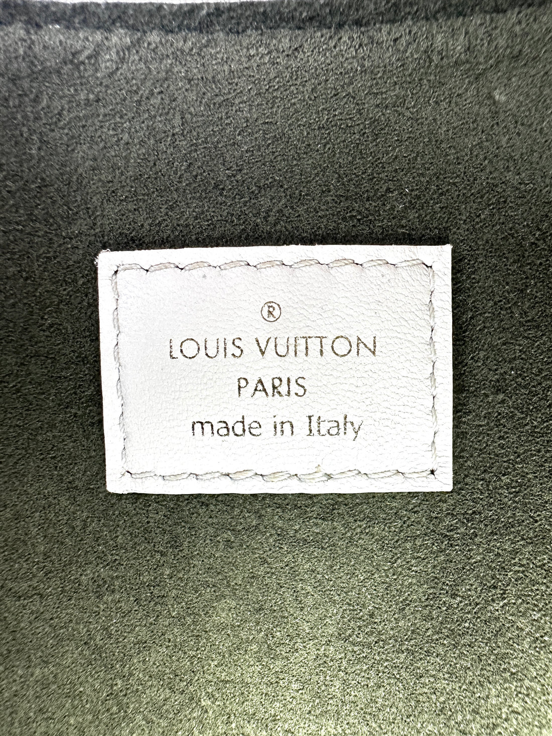 Louis Vuitton Coussin White Monogram Embossed Leather Wallet On Chain LV2452