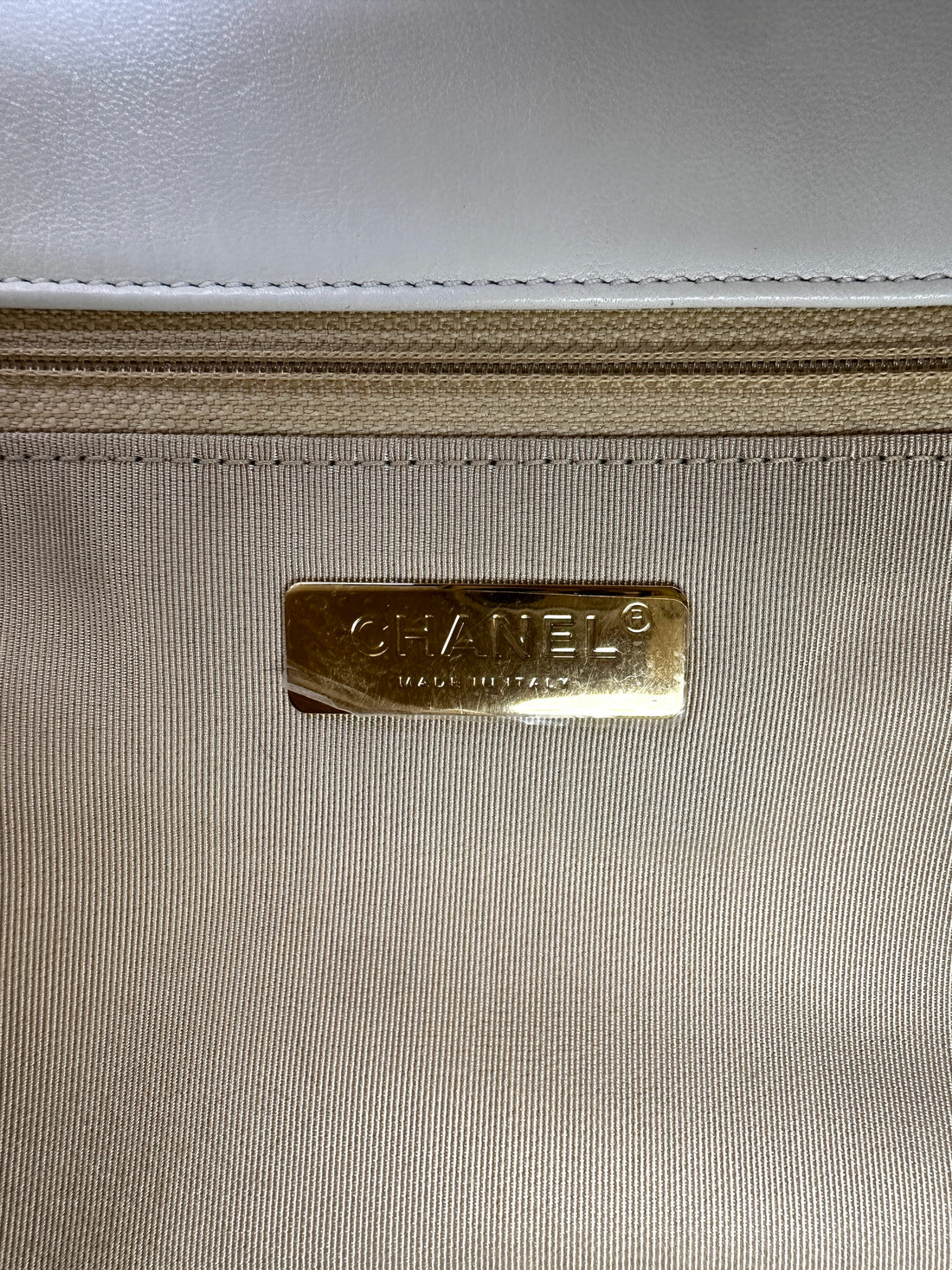 Chanel 19Bag White Quilted Leather Large Size Flap Bag With Gold Hardware(28***70) CC1806