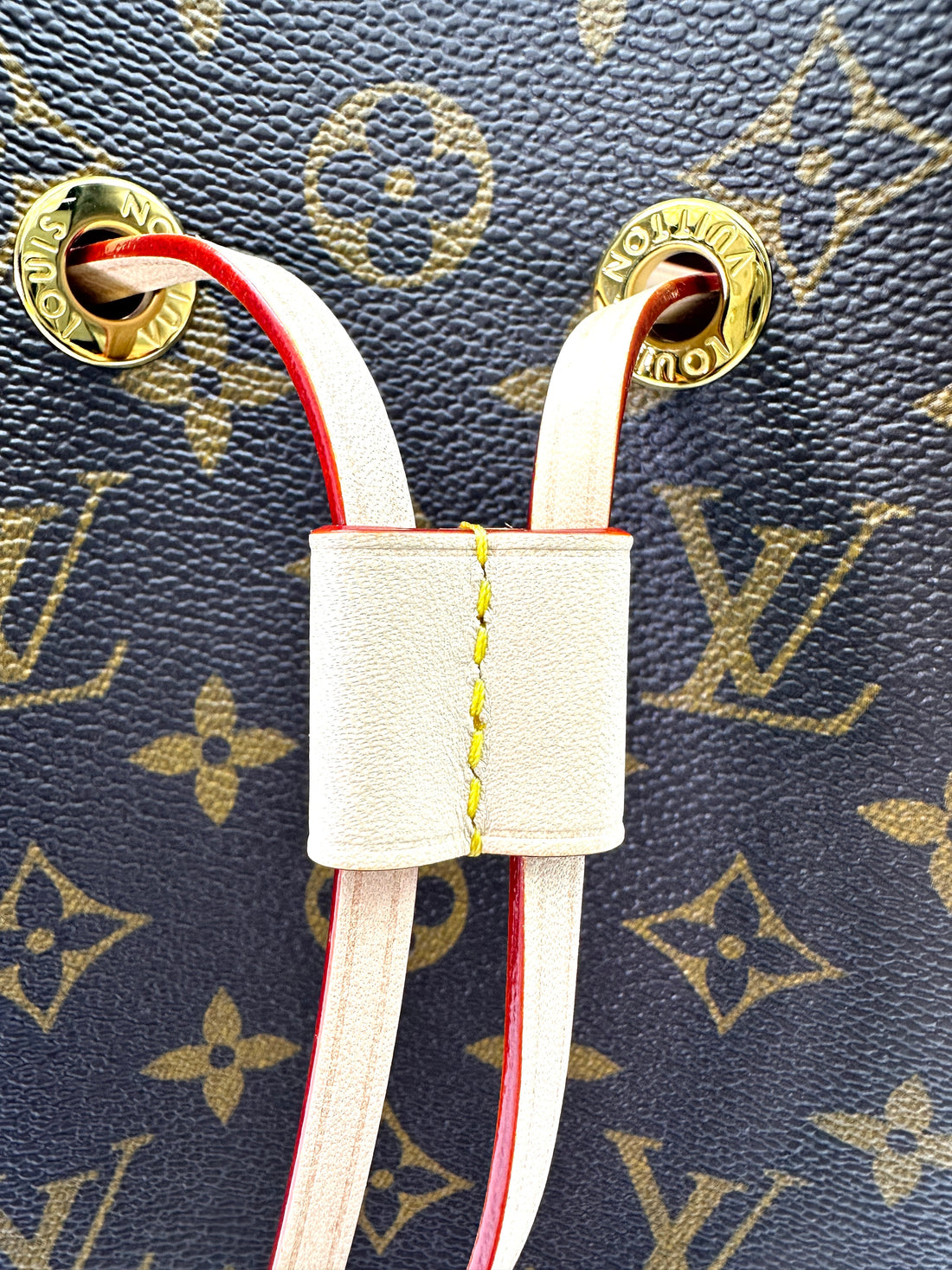 Louis Vuitton Neonoe Monogram Canvas Bucket Bag LV2457