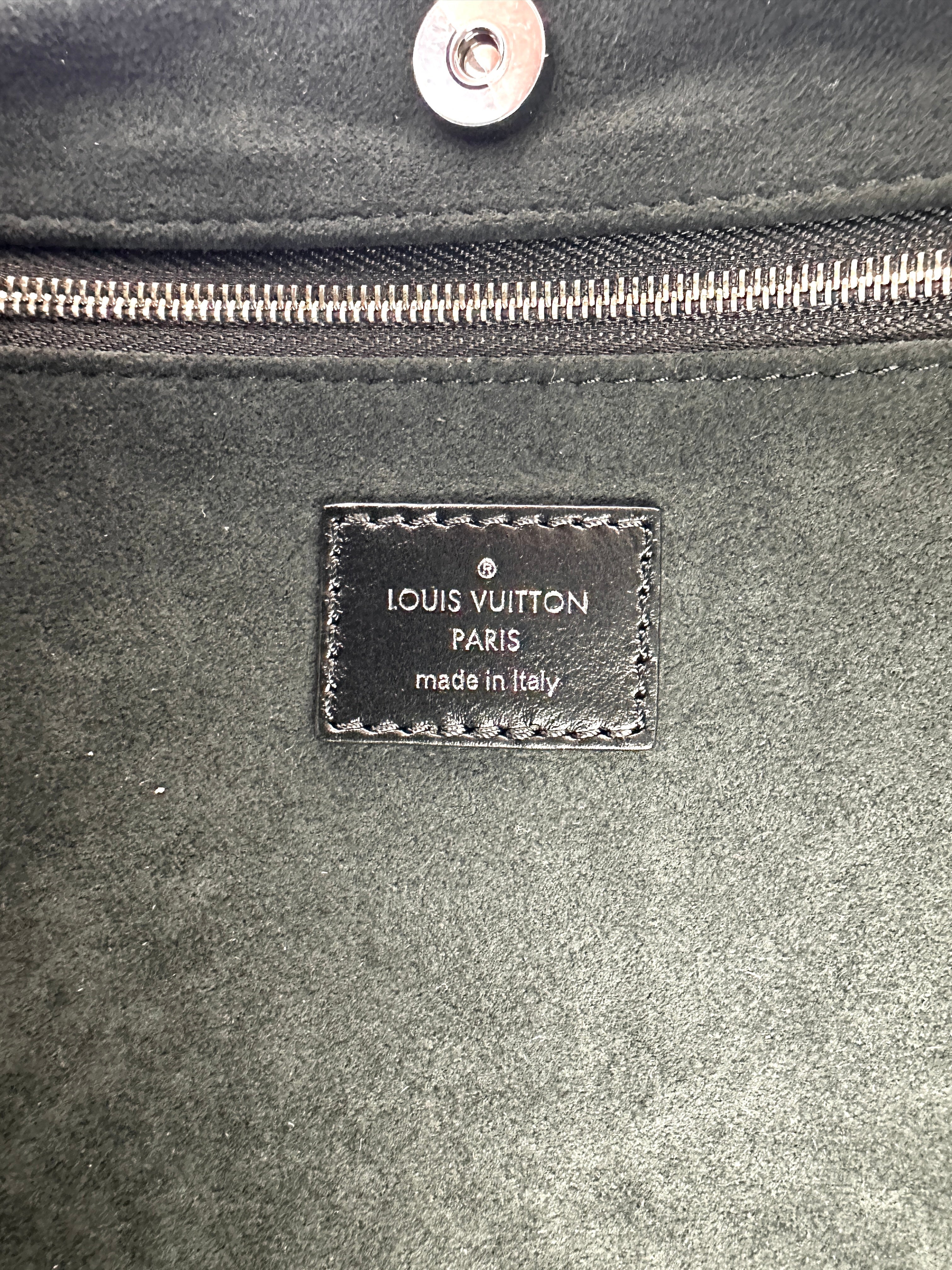 Louis Vuitton Black Carryall BB Shoulder Bag LVJ260424
