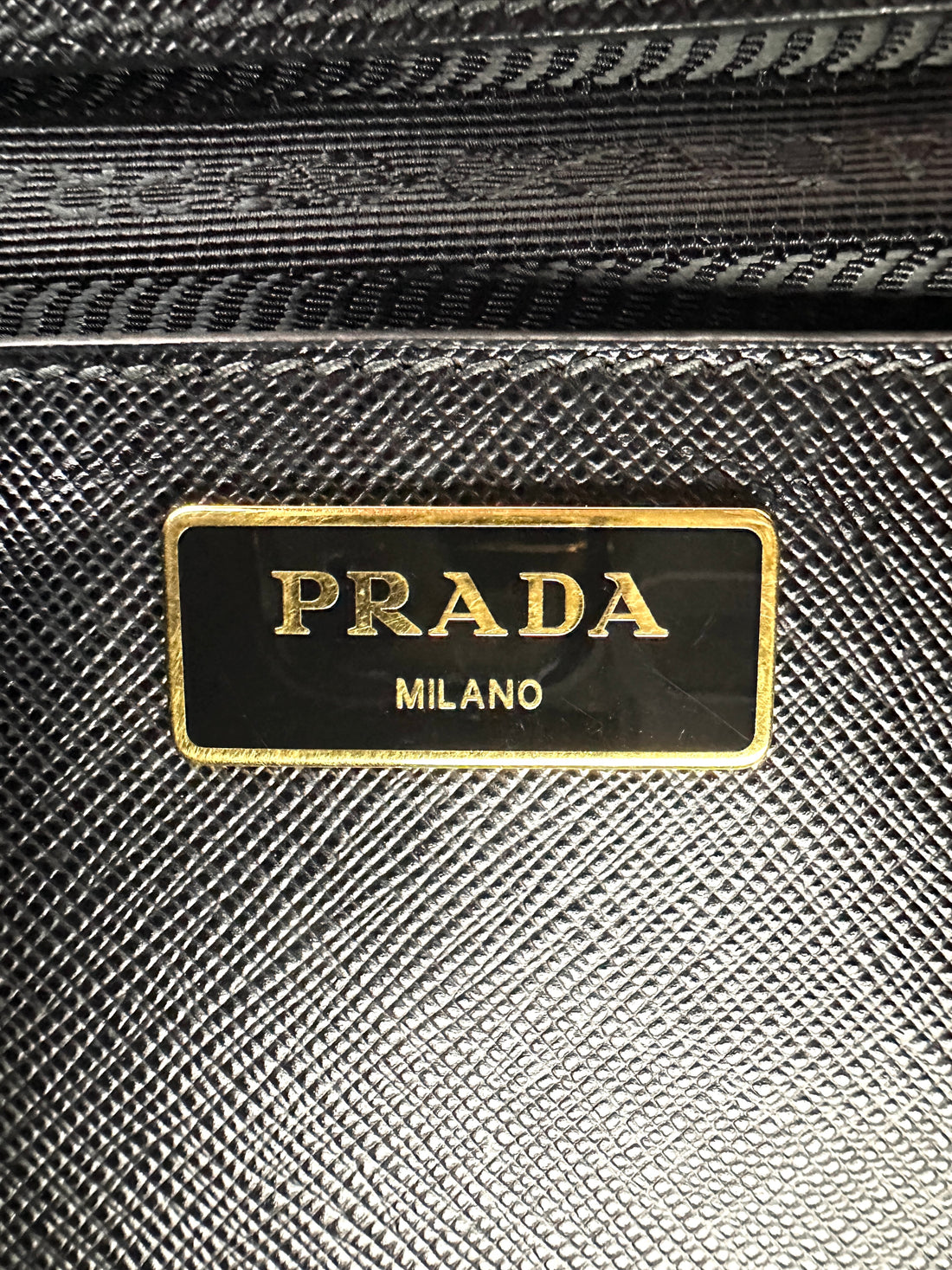 Prada Galleria Black Saffiano Lux Leather Handle Bag PR275