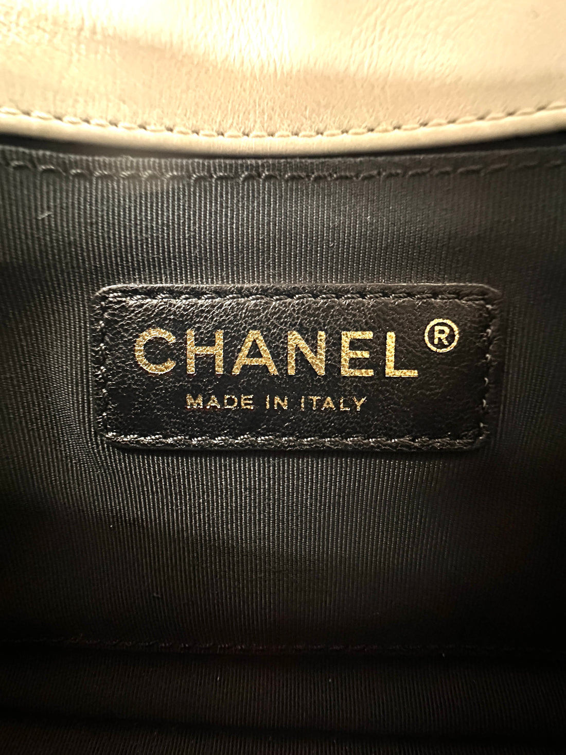 Chanel Black/White Quilted Leather Flap Bag With Gold Hardware(19***29) IRIS176