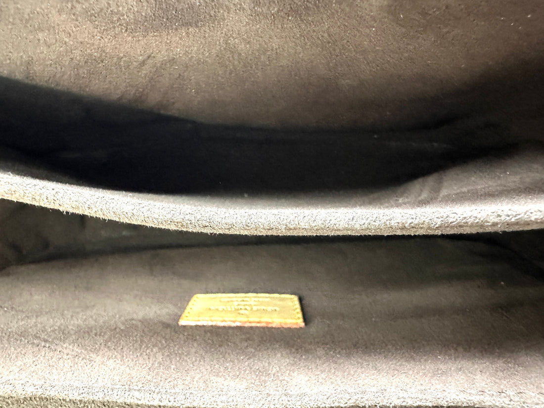 Louis Vuitton Monogram Canvas Pochette Metis LV2467