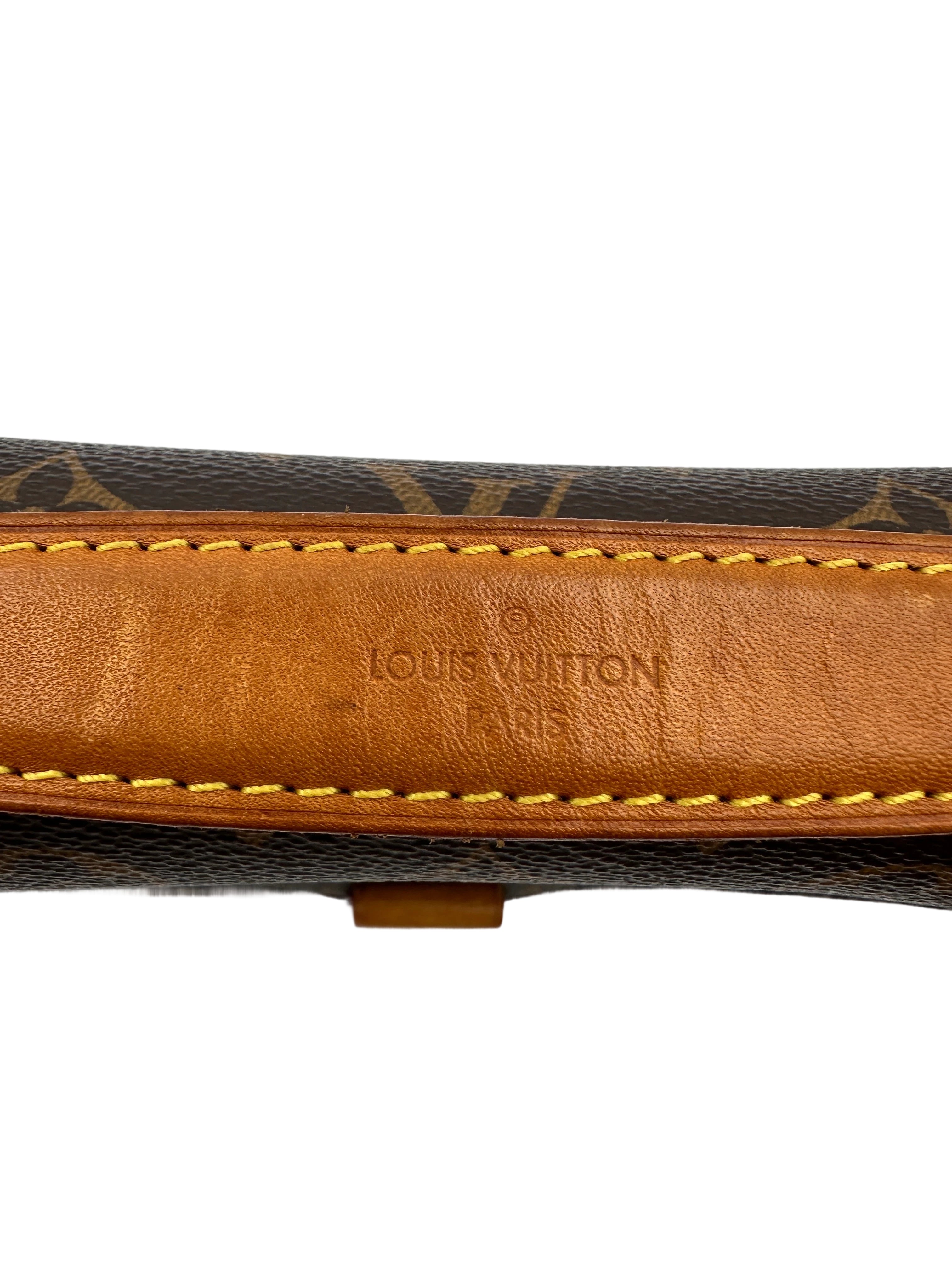 Louis Vuitton Monogram Canvas Pochette Metis LV2470
