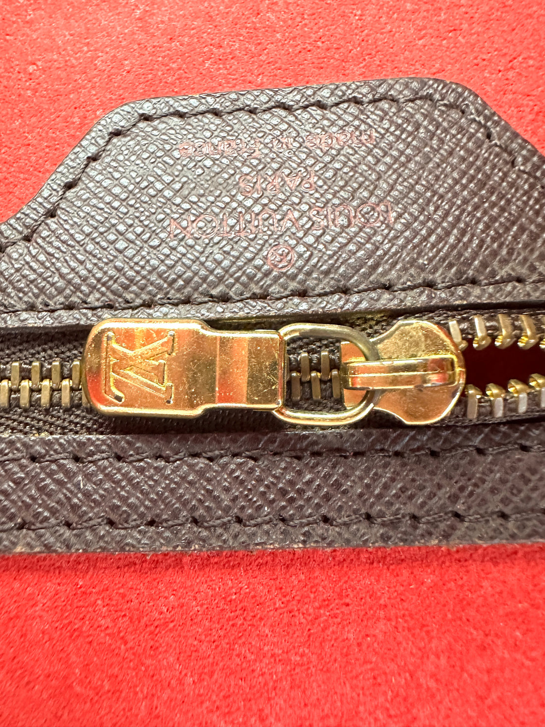 Louis Vuitton Damier Ebene Marais Bucket Bag LV2475