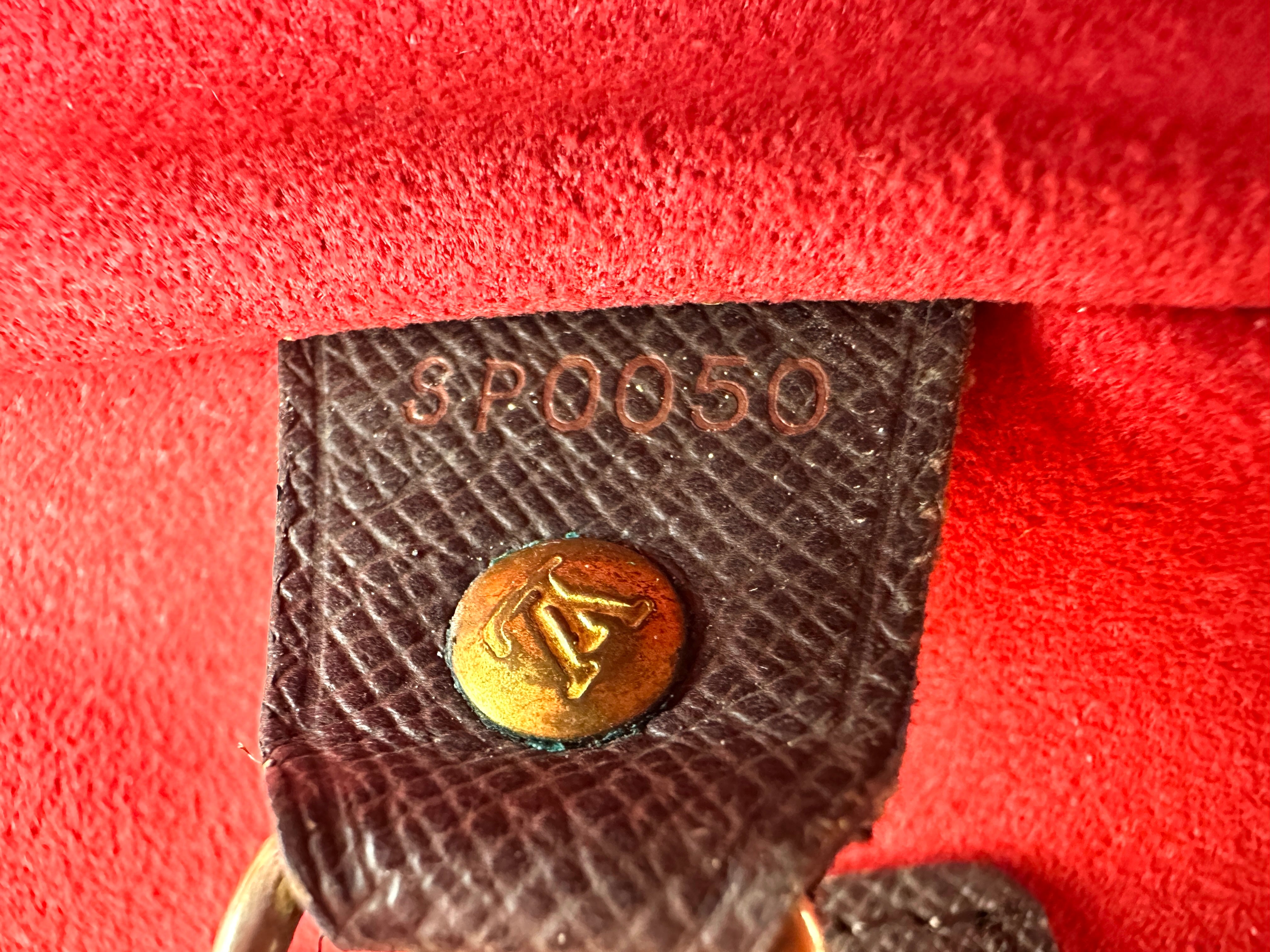 Louis Vuitton Damier Ebene Marais Bucket Bag LV2475