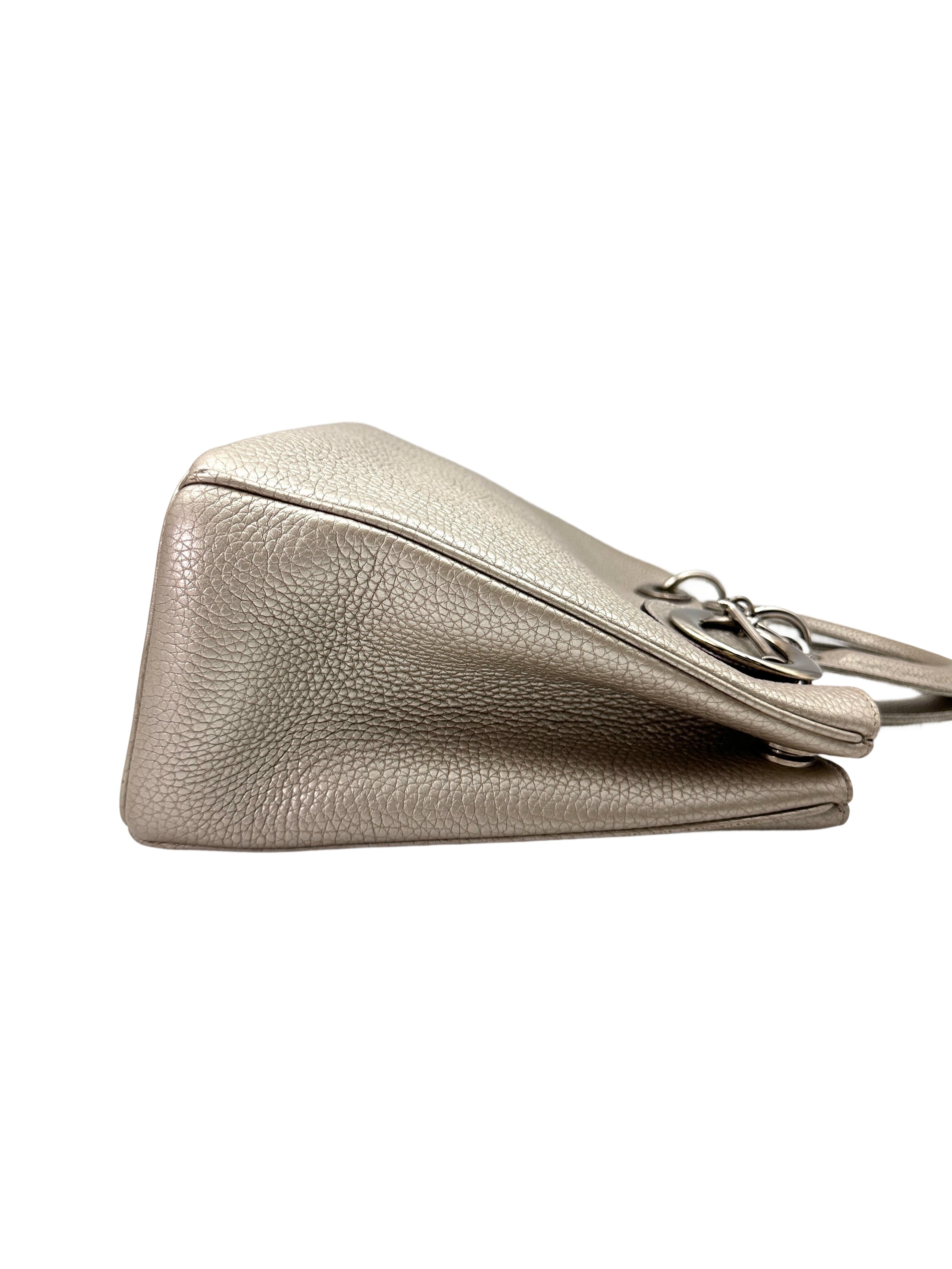 Christian Dior Diorissimo White Leather Medium Size Handle Bag With Pouch DR681