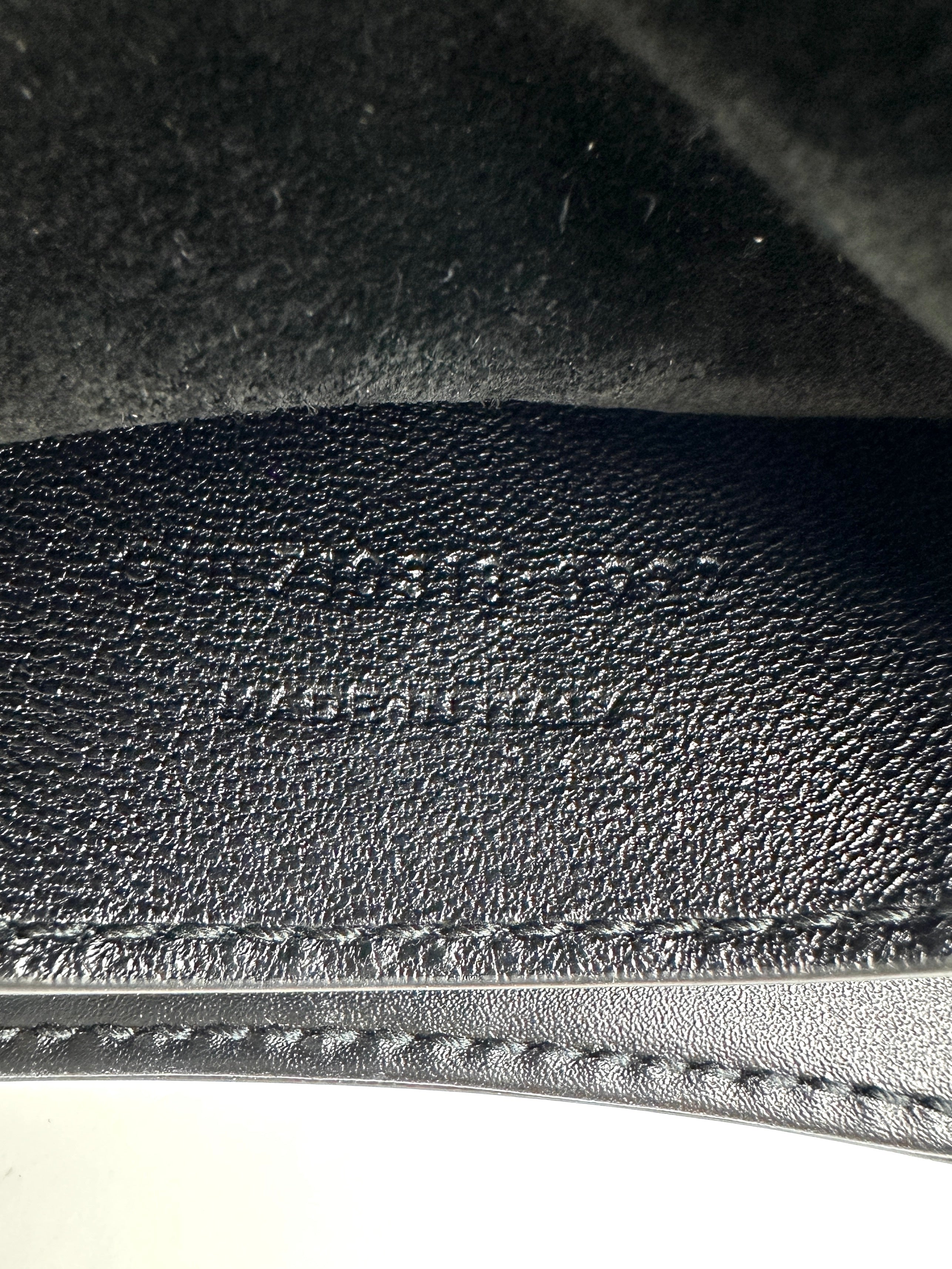Saint Laurent Le 5 A 7 In Black Smooth Leather Hobo Bag SL190