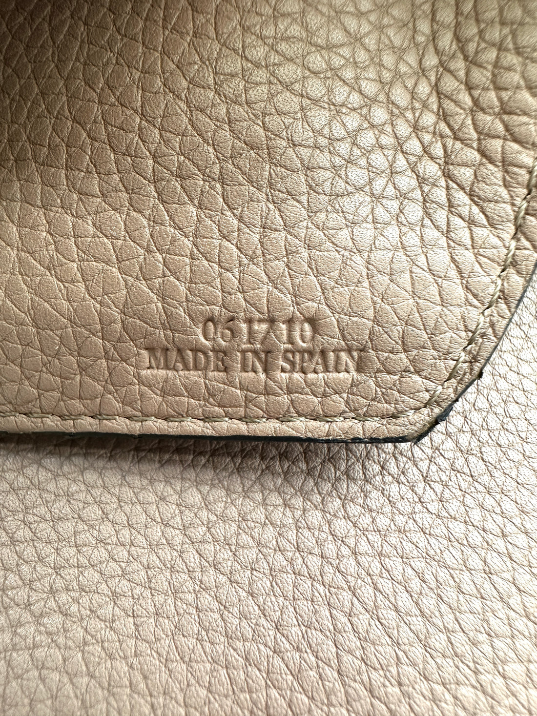 Loewe Barcelona Pink Leather Flap Bag IRIS177
