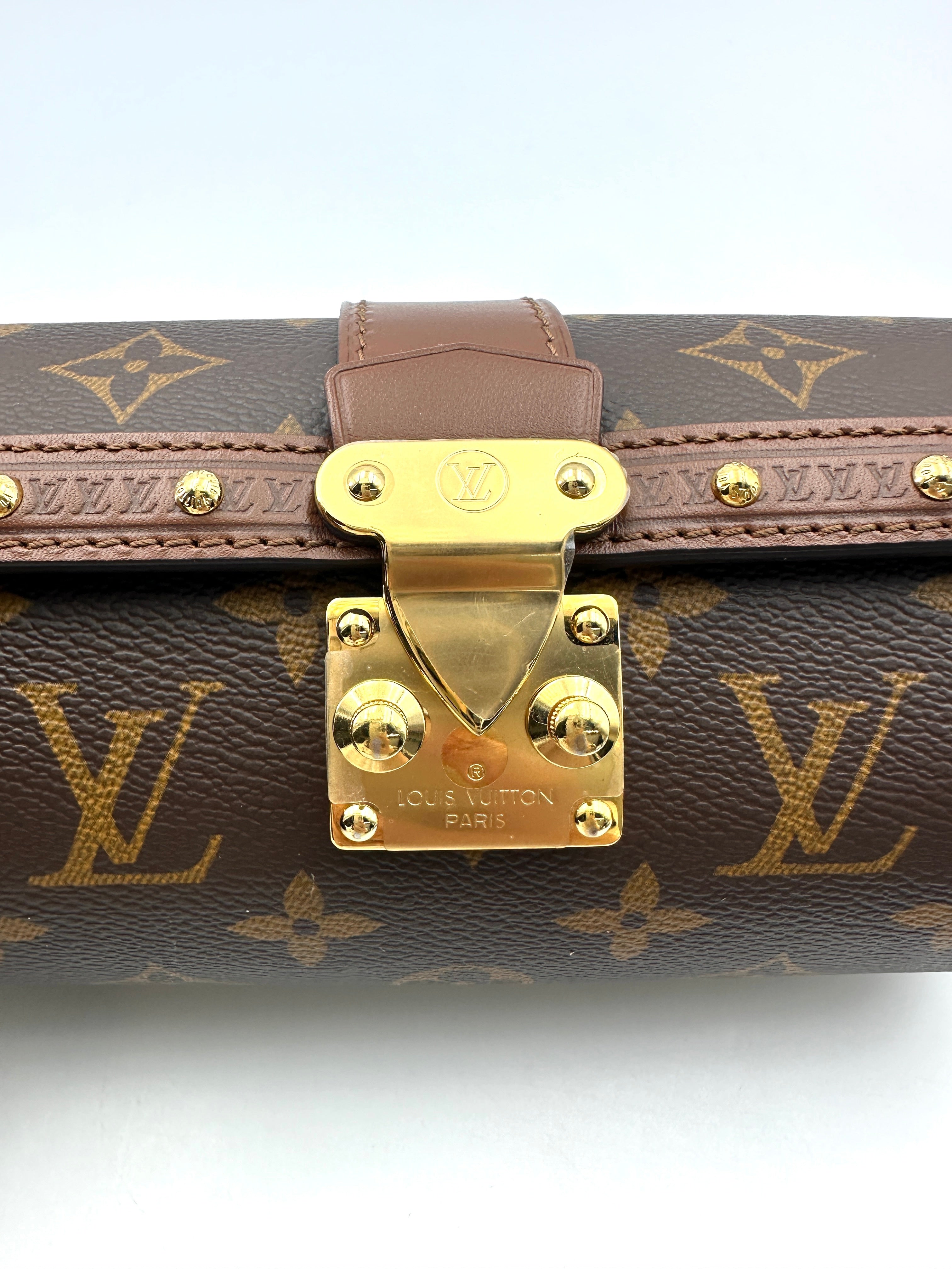 Louis Vuitton Papillon Monogram Canvas Shoulder Bag LV2481
