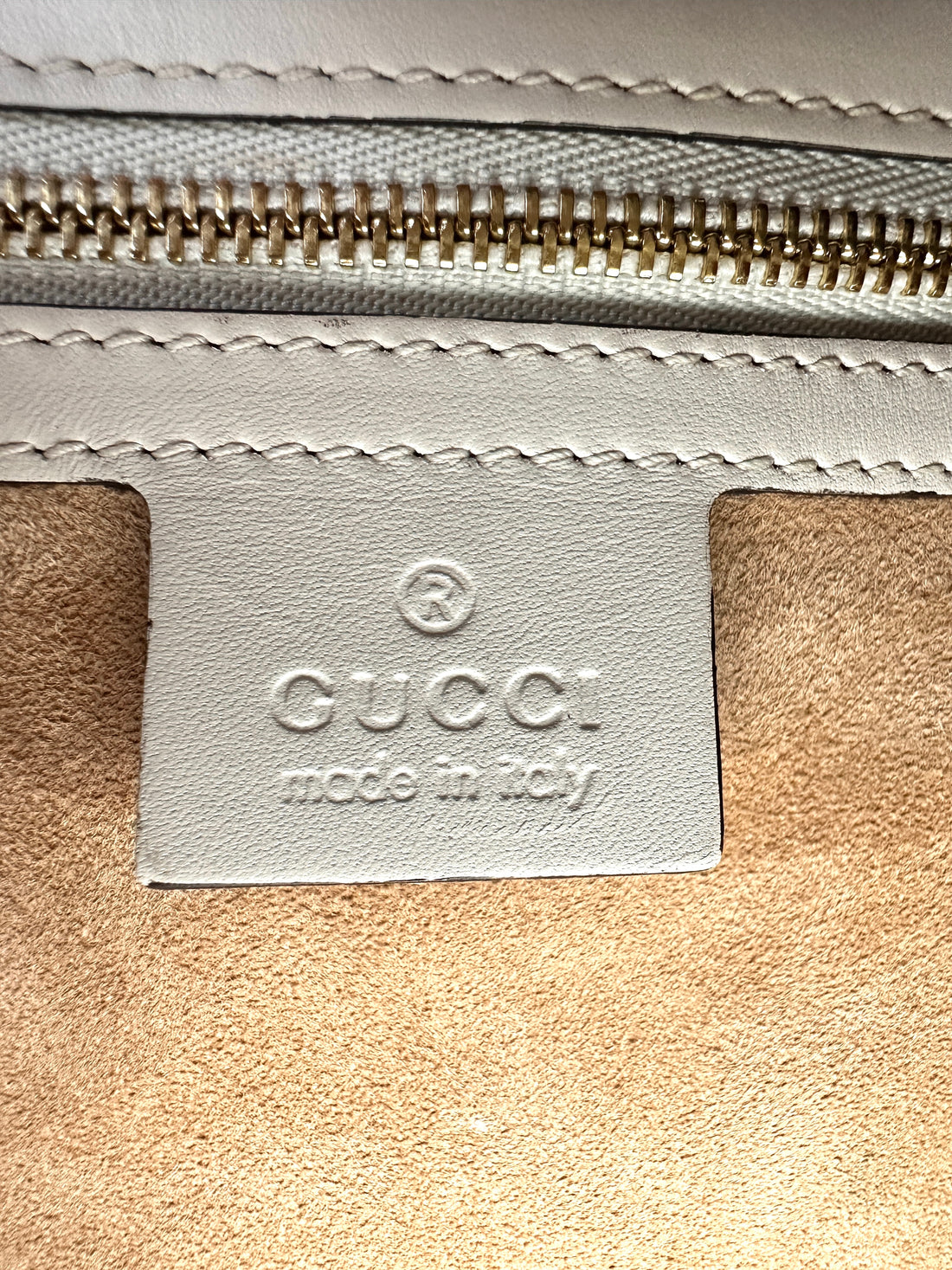 Gucci Sylvie White Leather Medium Size Shoulder Bag GG866