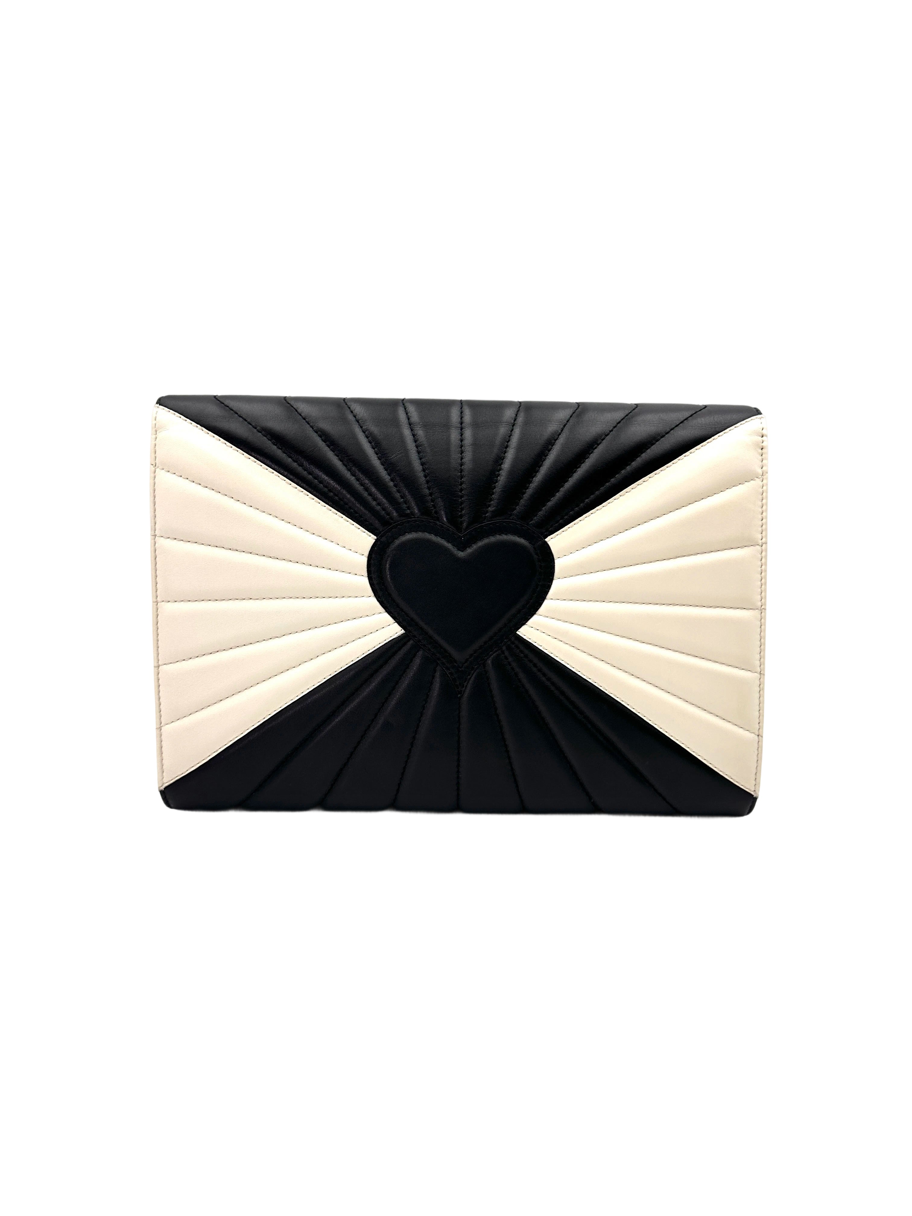 Gucci Queen Margaret Bee Black/White Quilted Leather Clutch Bag GG865