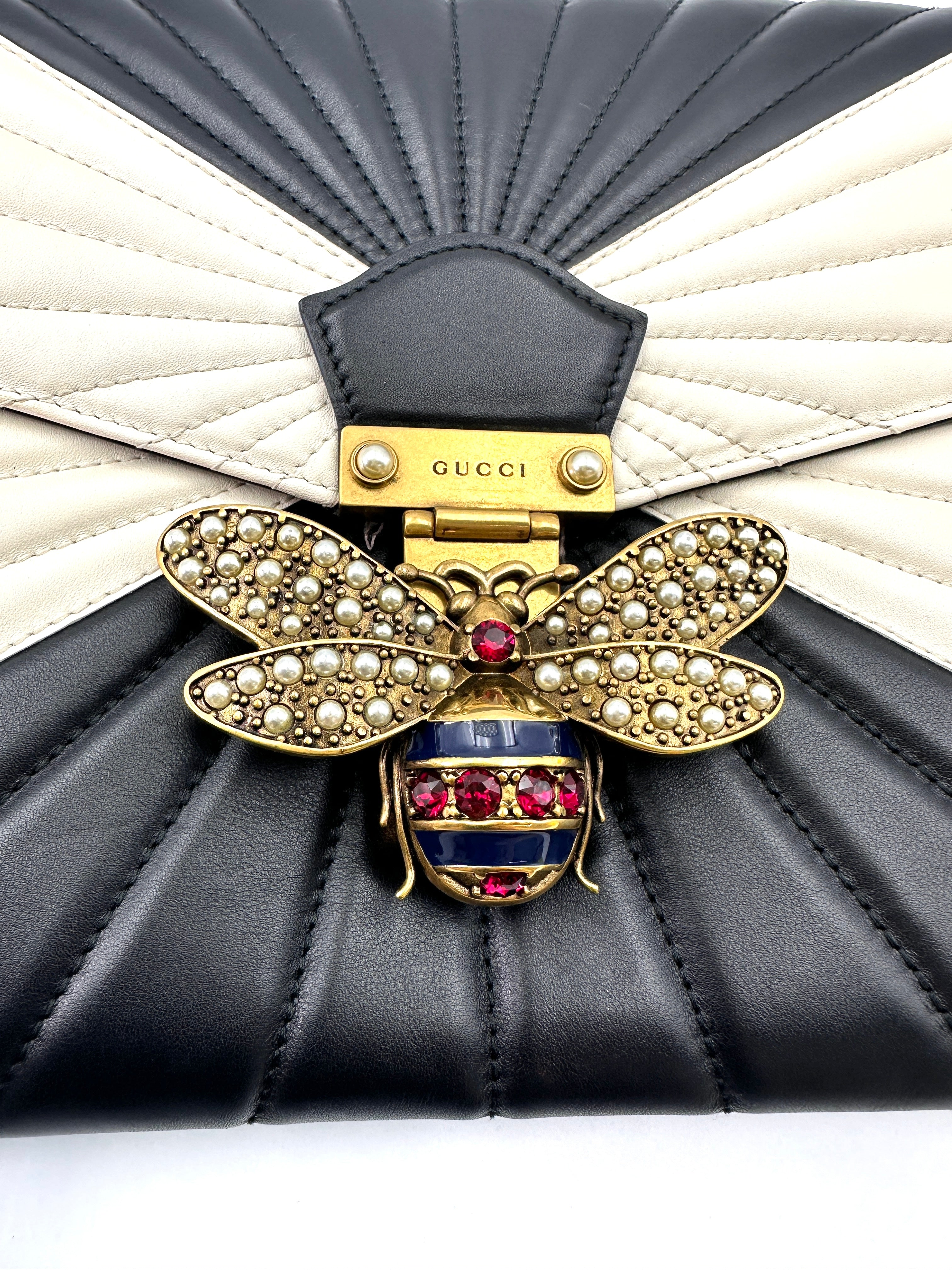 Gucci Queen Margaret Bee Black/White Quilted Leather Clutch Bag GG865