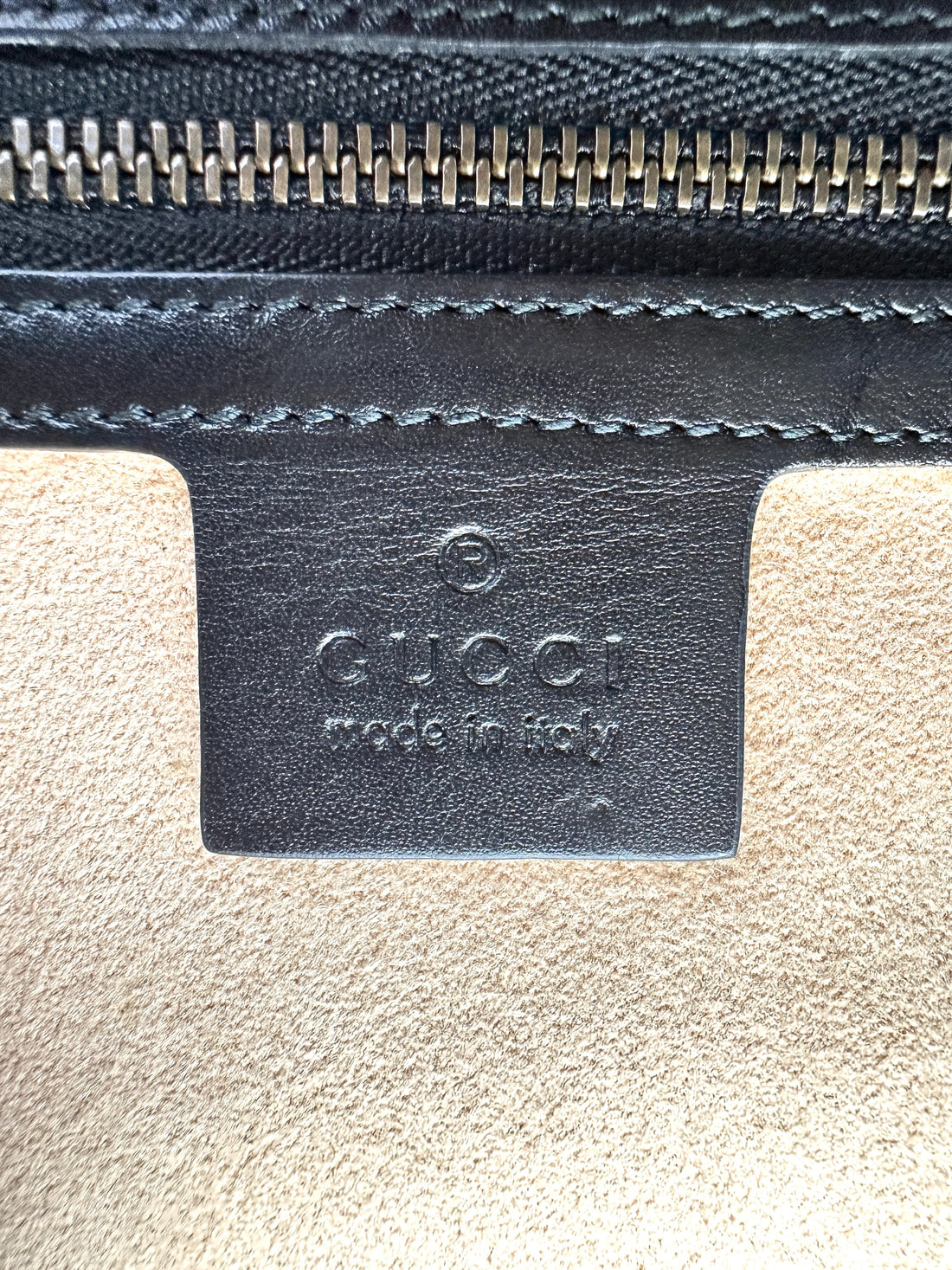 Gucci Queen Margaret Bee Black/White Quilted Leather Clutch Bag GG865