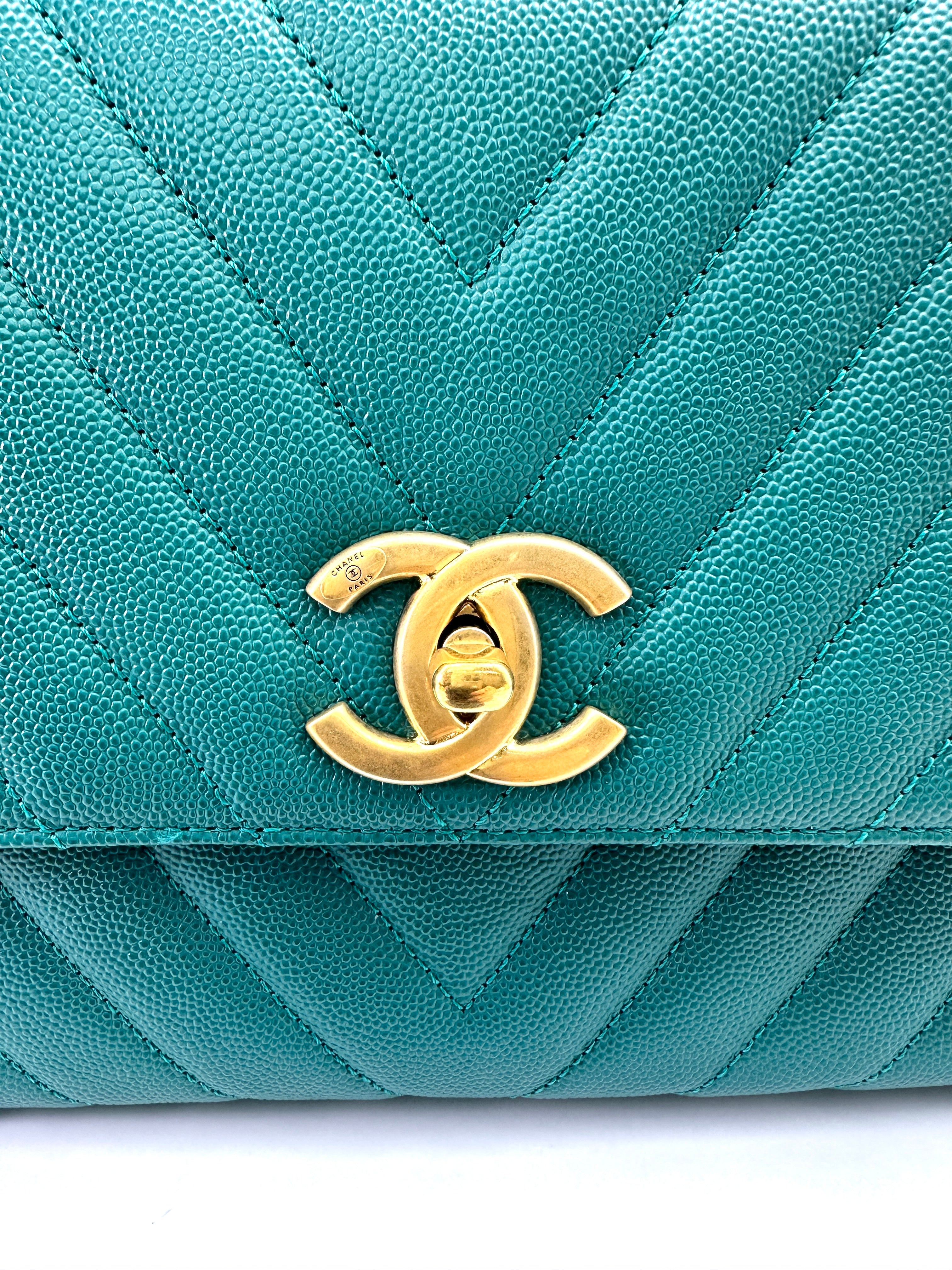 Chanel CoCo Handle Green Chevron Quilted Leather Medium Size Lizard Handle Shoulder Bag(28***84) CC1814