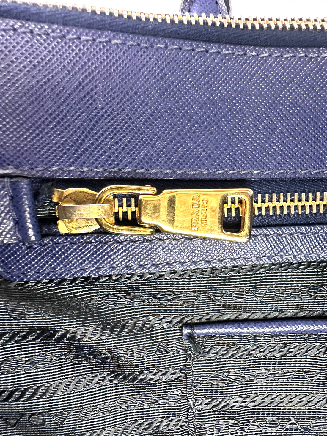 Prada Galleria Blue Saffiano Lux Leather Handle Bag PR282