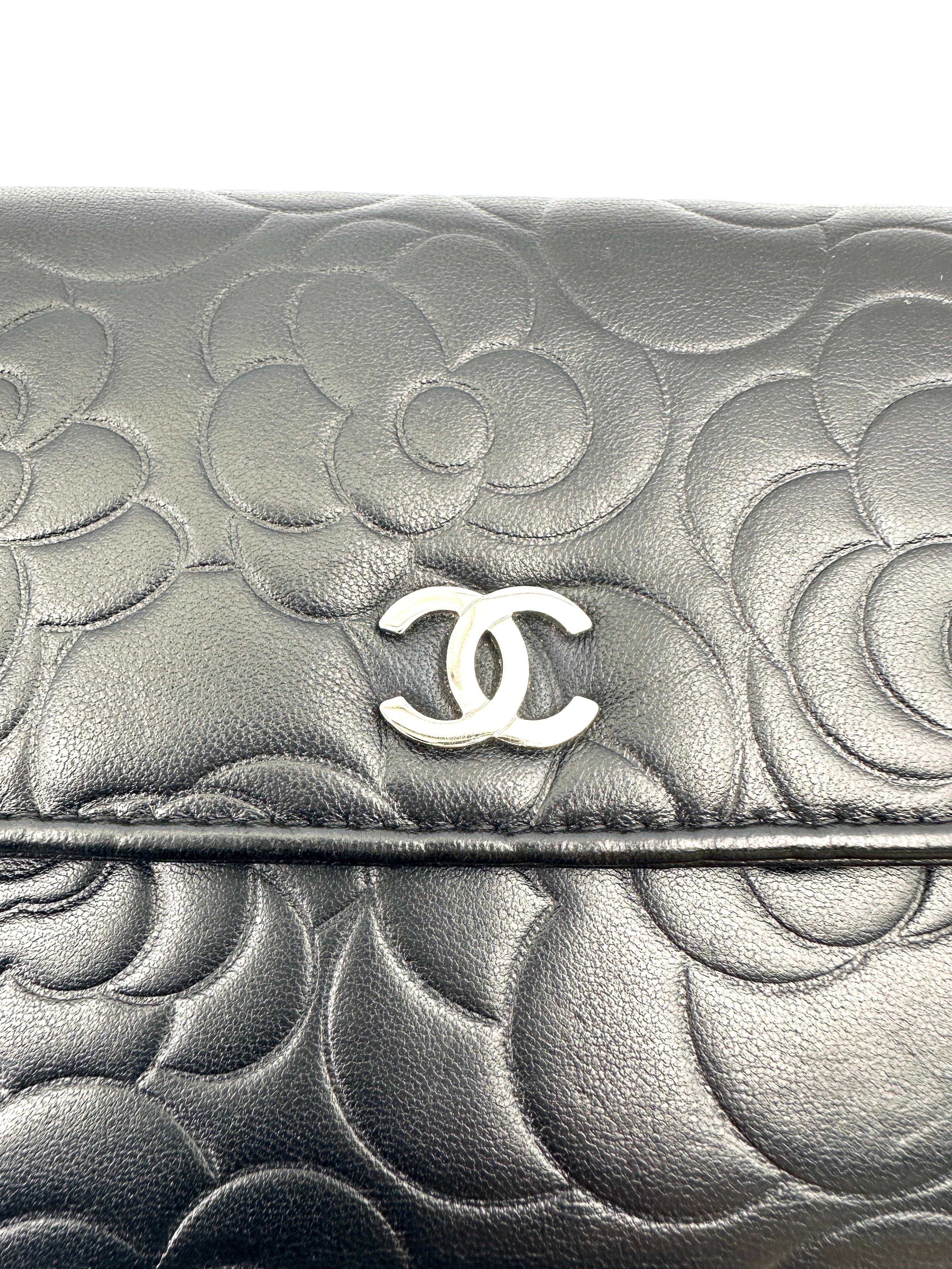 Chanel Black Camellia Embossed Leather Long Flap Wallet(16***13) CC1818