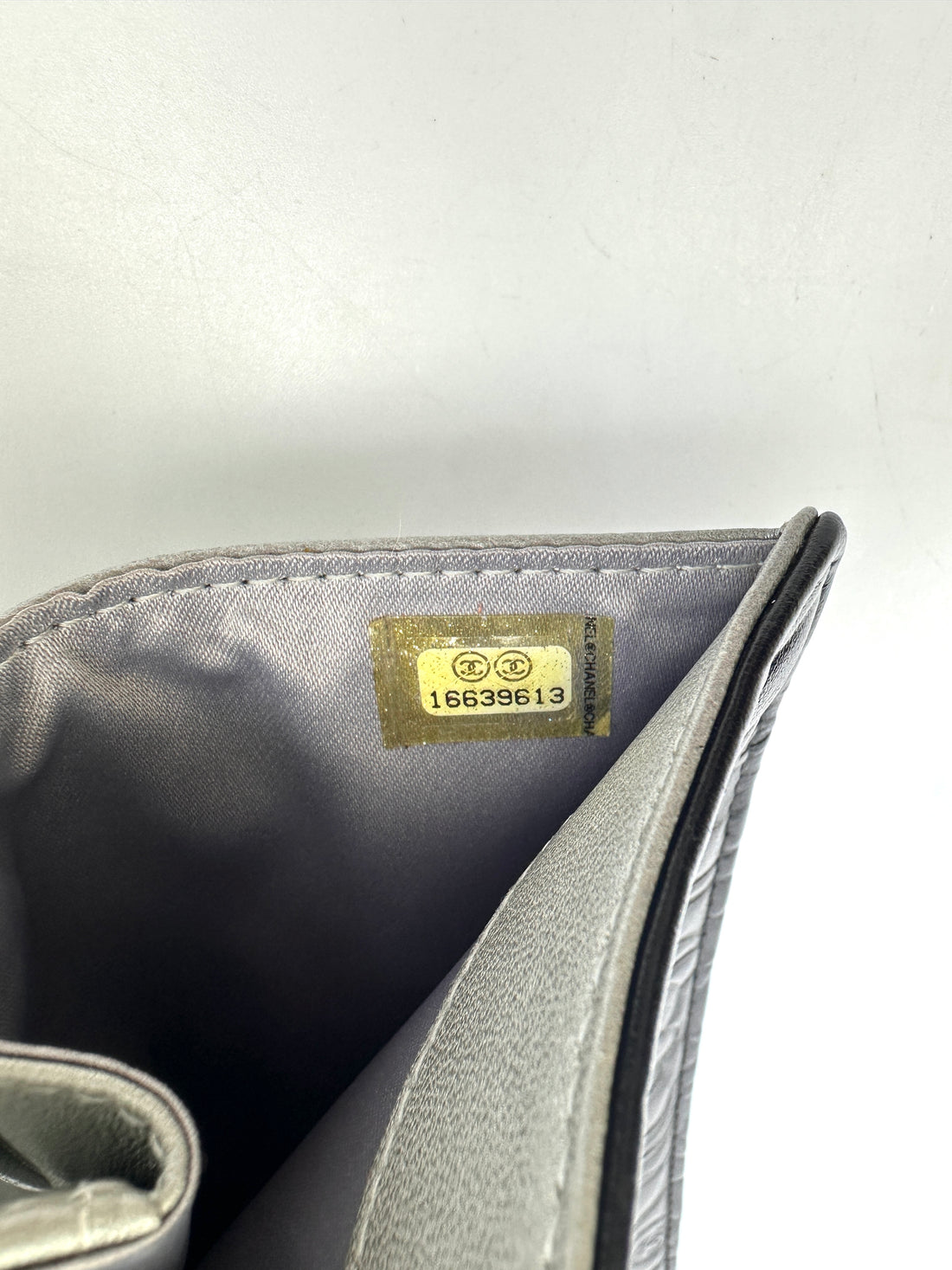 Chanel Black Camellia Embossed Leather Long Flap Wallet(16***13) CC1818