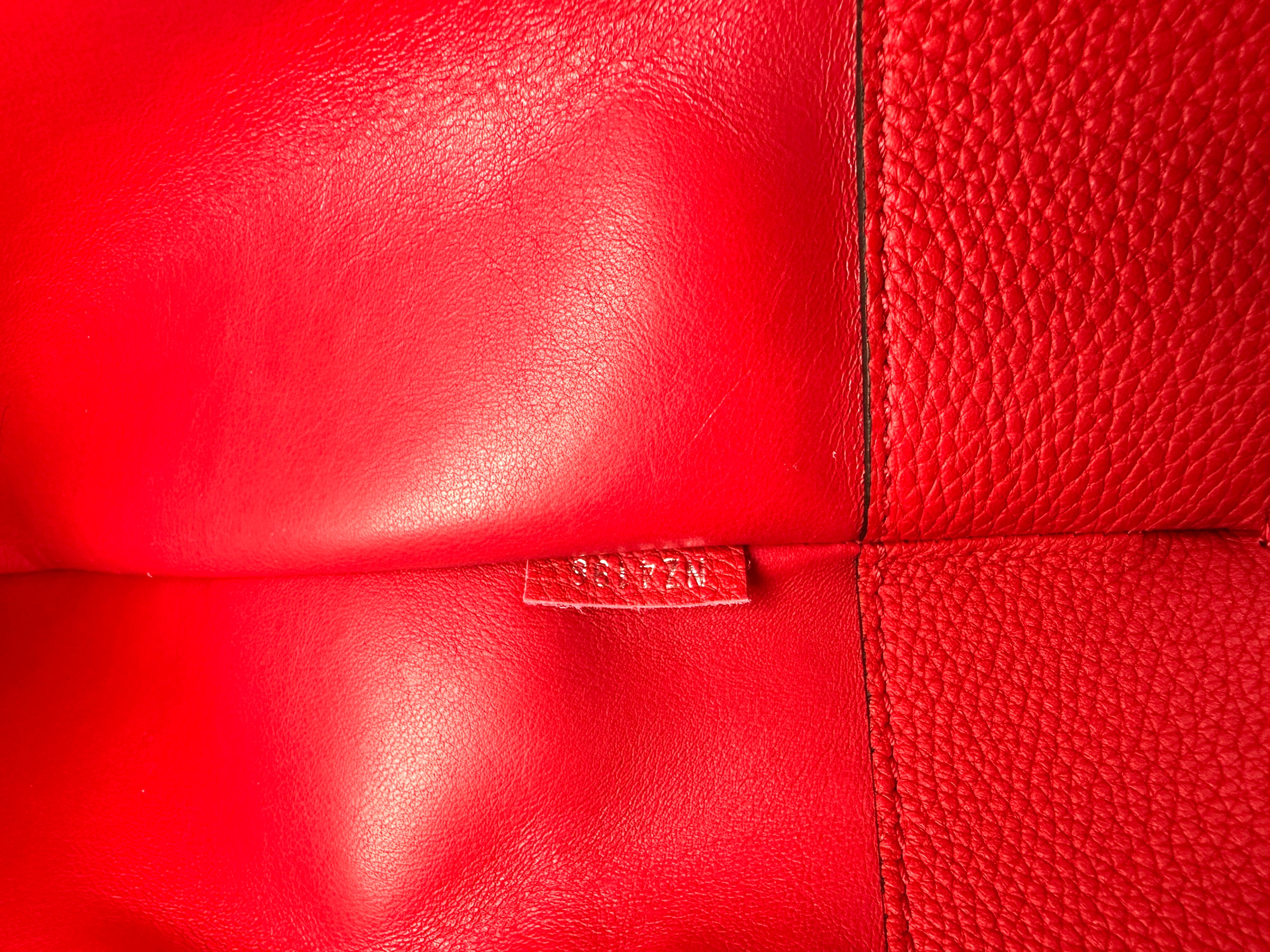 Louis Vuitton City Steamer MM Red Grained Leather Handle Bag LV2486