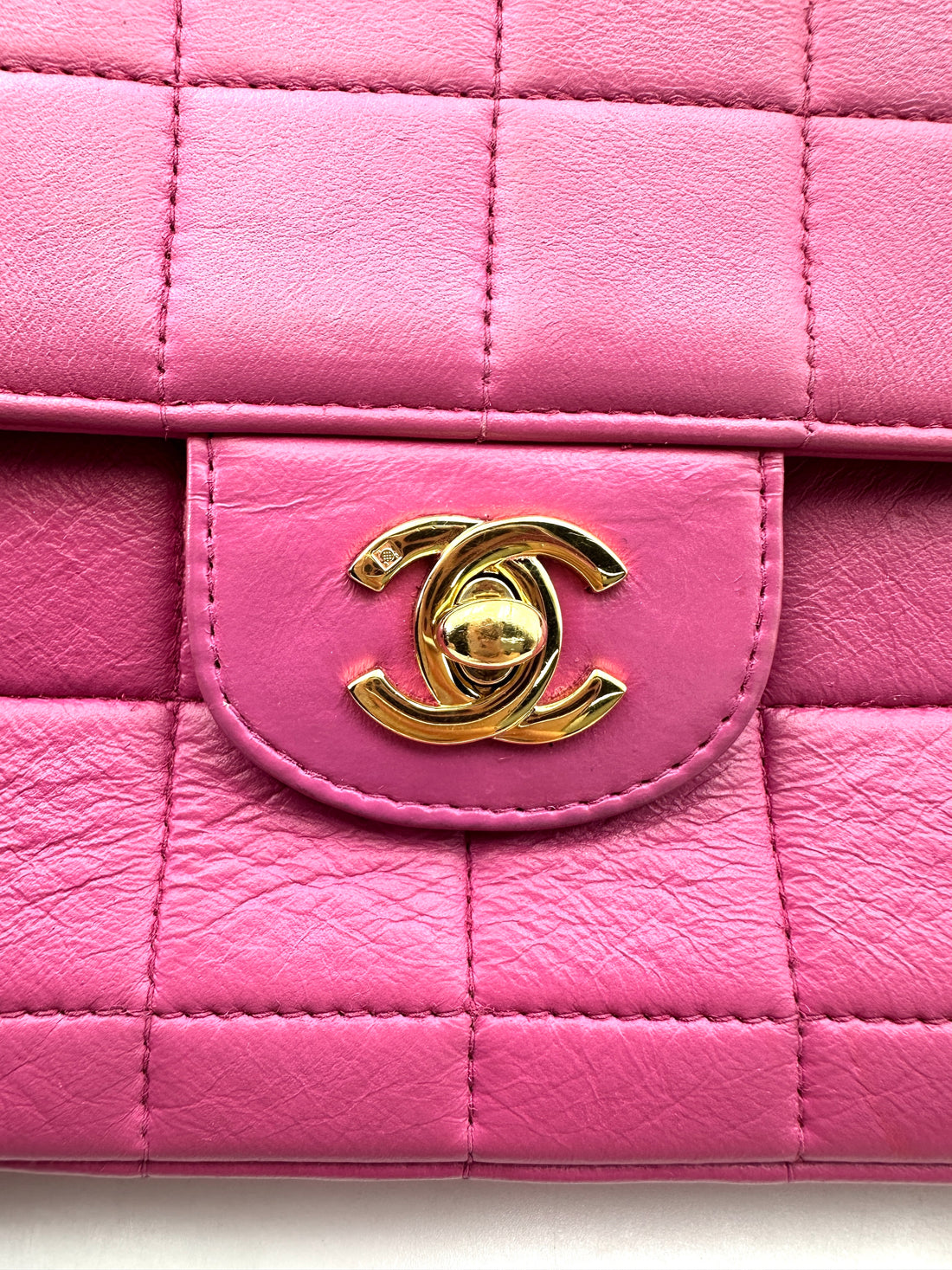 Chanel Chocolate Bar Pink Lambskin Flap Bag(71***34) CC1820