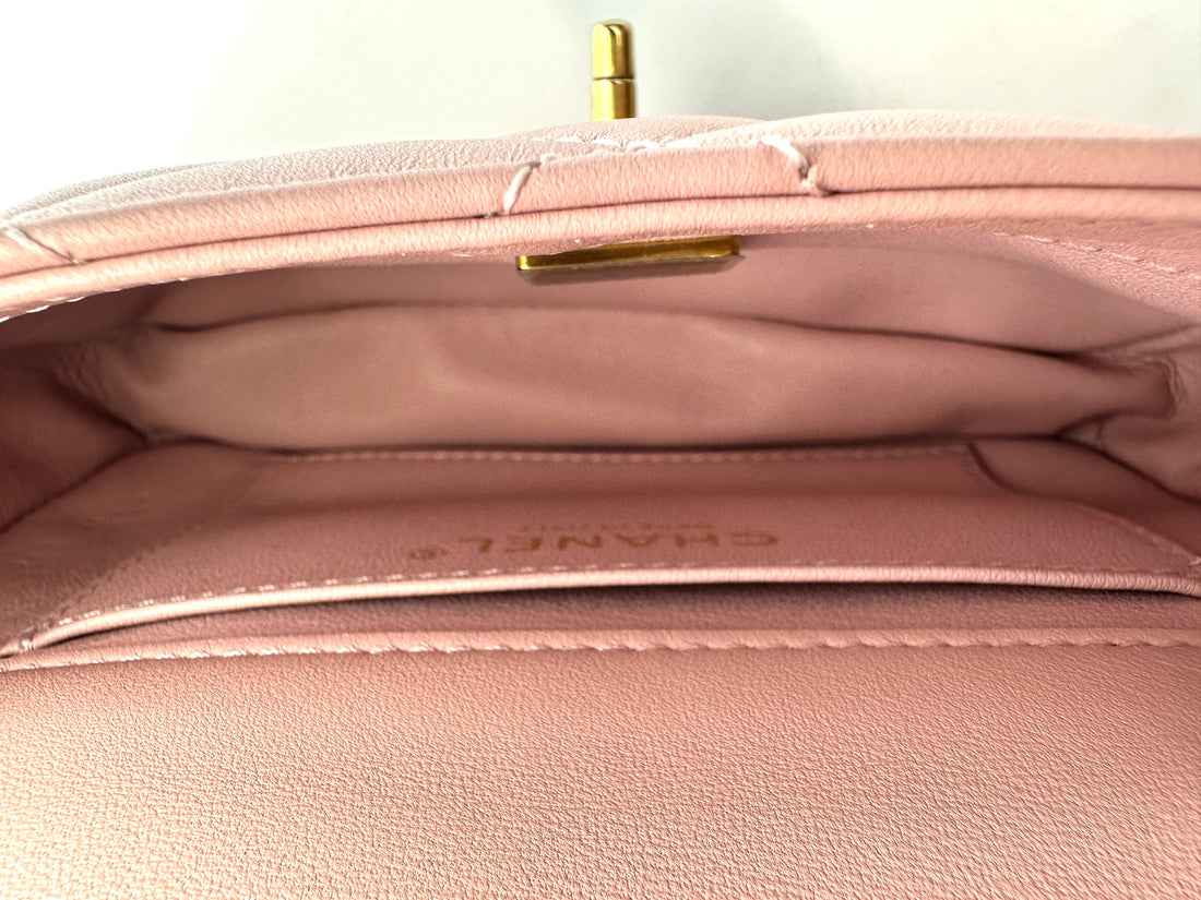 Chanel 22B Pink Quilted Leather Flap Bag With Heart Charms(ET***E1) IRIS183