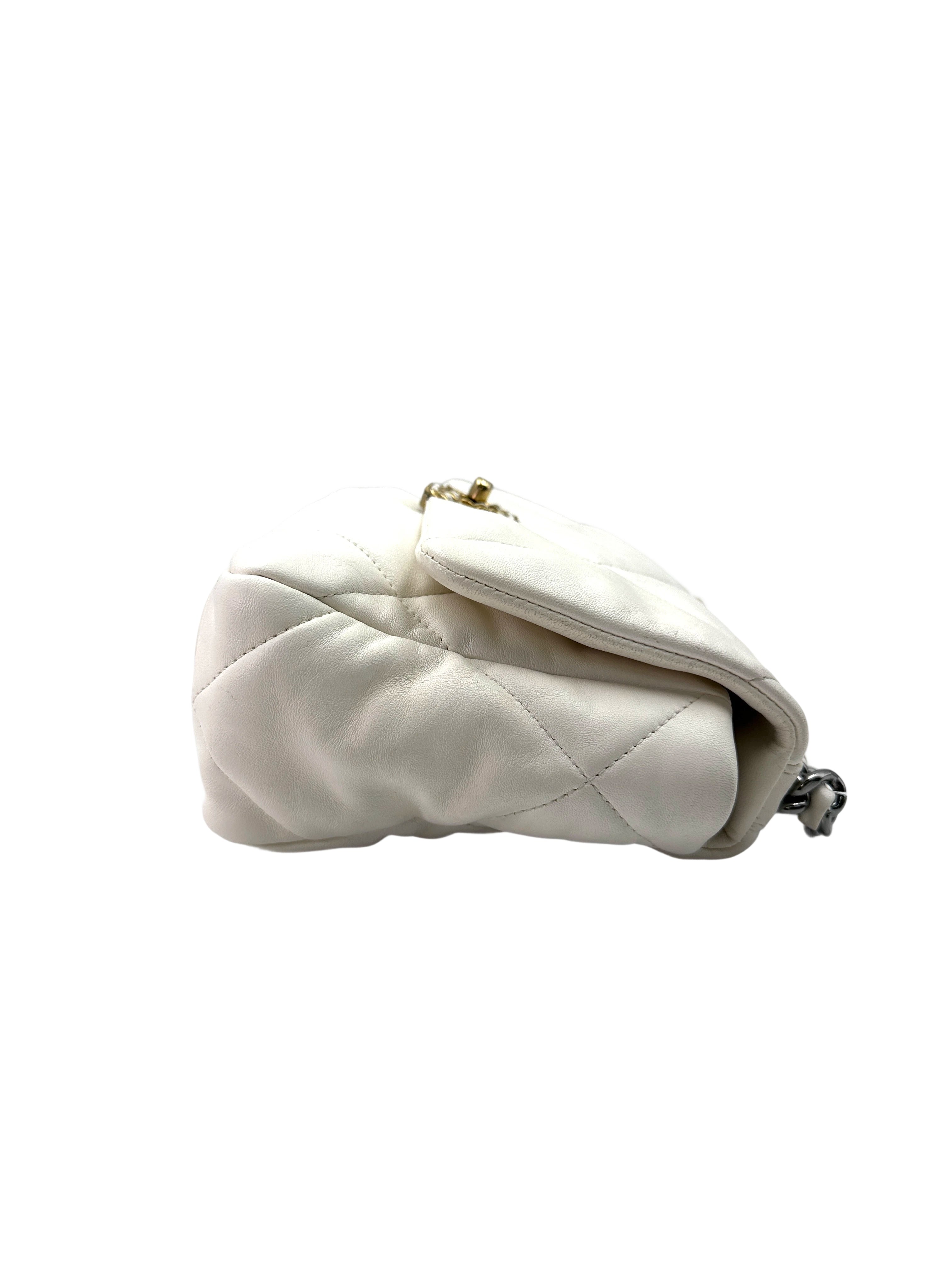 Chanel 19Bag White Quilted Leather Small Size Flap Bag With Gold Hardware(30***60) CC1824