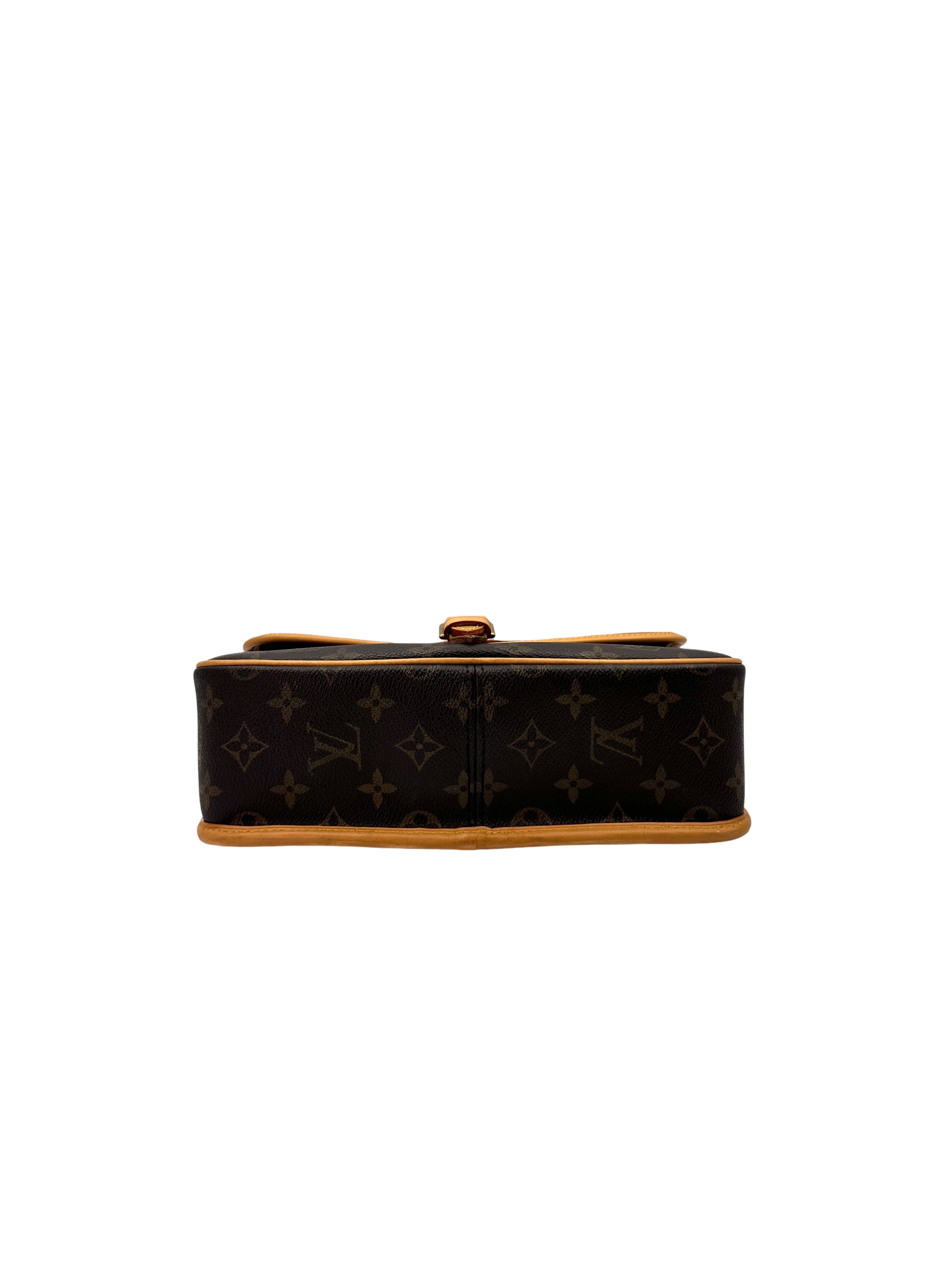 Louis Vuitton Sologne Monogram Canvas Shoulder Bag LV2495