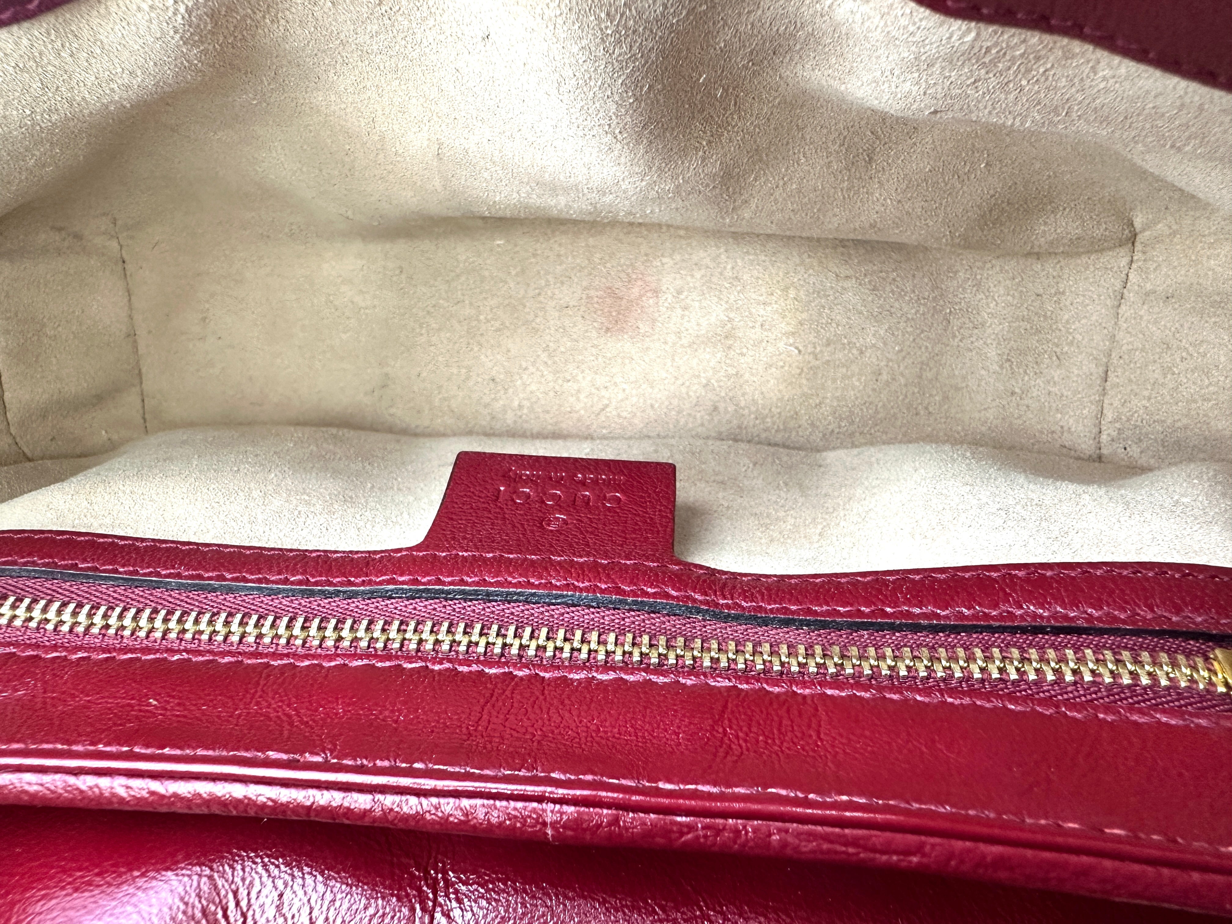 Gucci GG Marmont Beige Canvas Shoulder Bag With Red Trim GG887